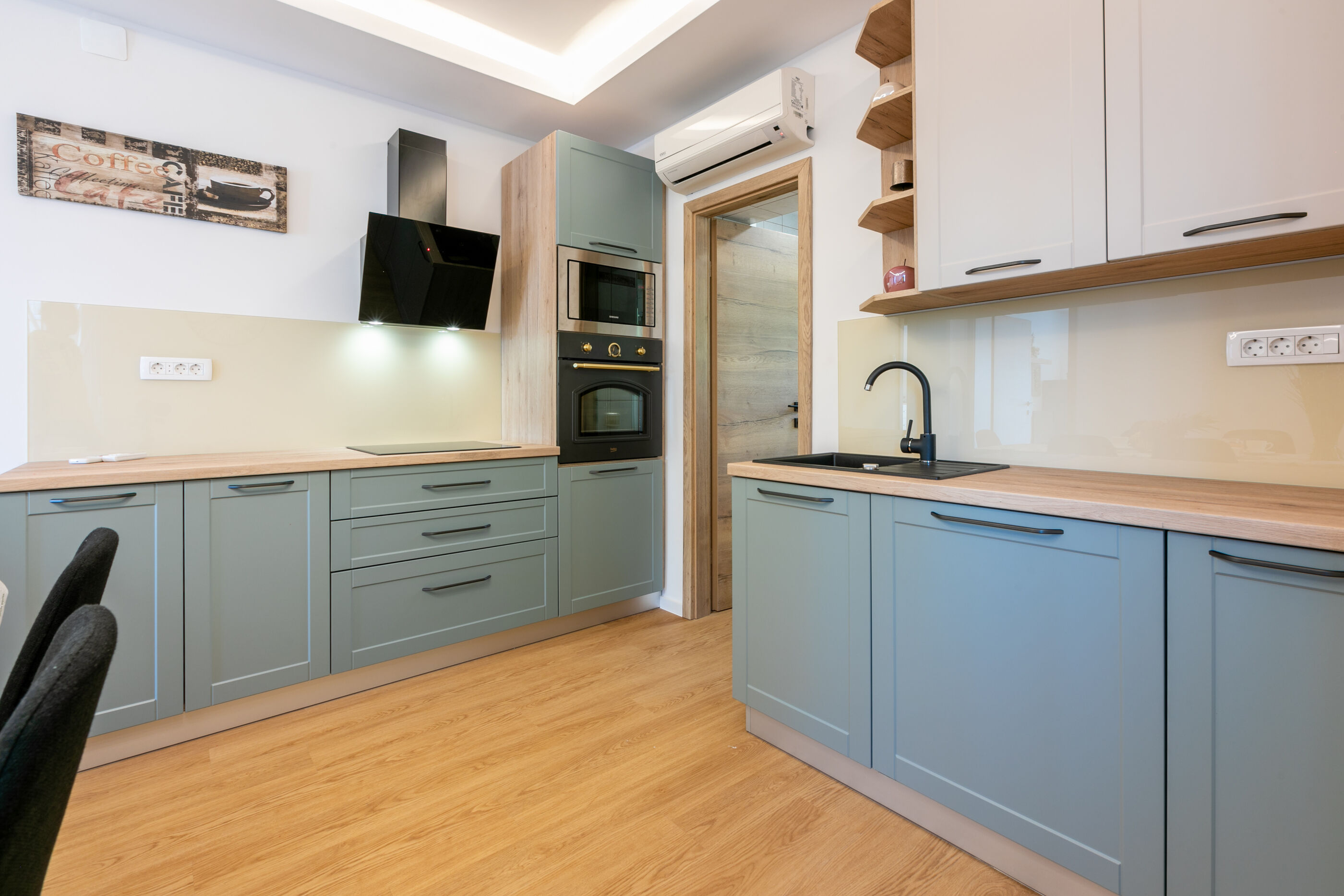 Apartments Milica 62711-A2