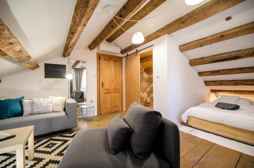 Pansion Boutique Hostel Mali Pariz 41781-S5