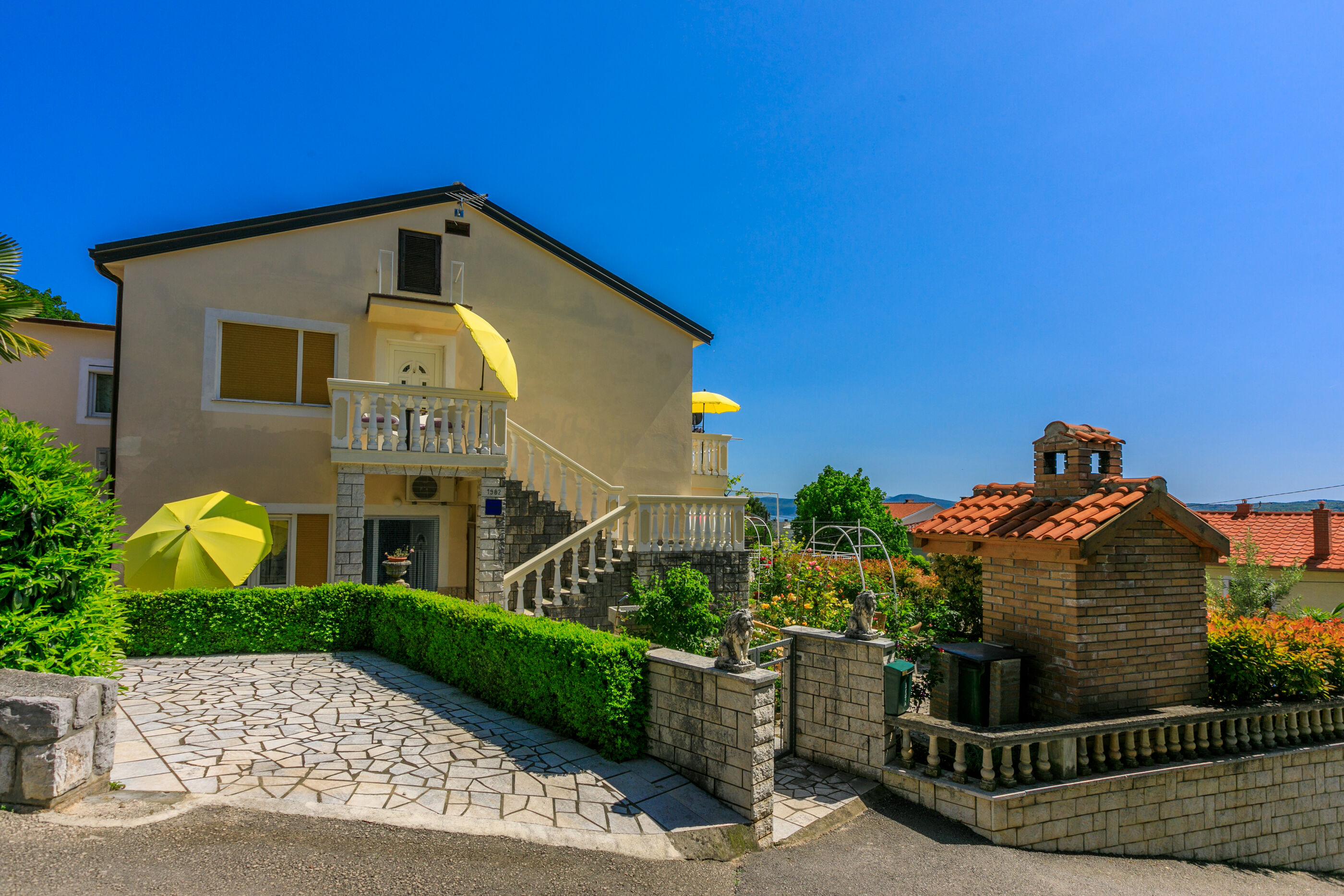 Apartments Bella 80811-A1