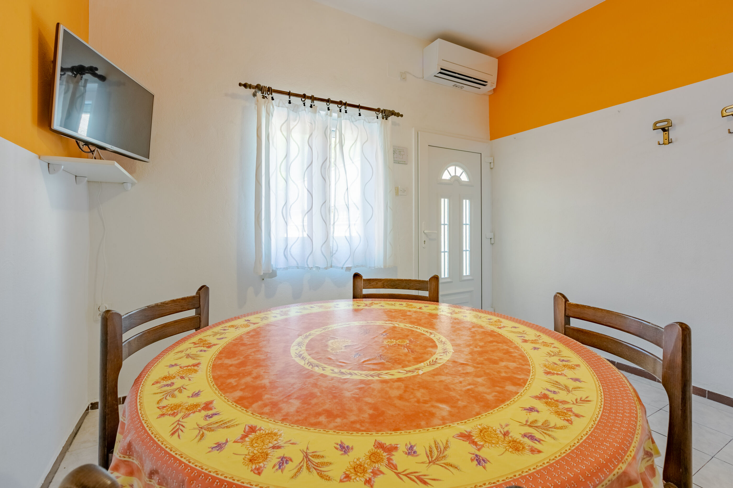 Apartments Bella 80811-A1