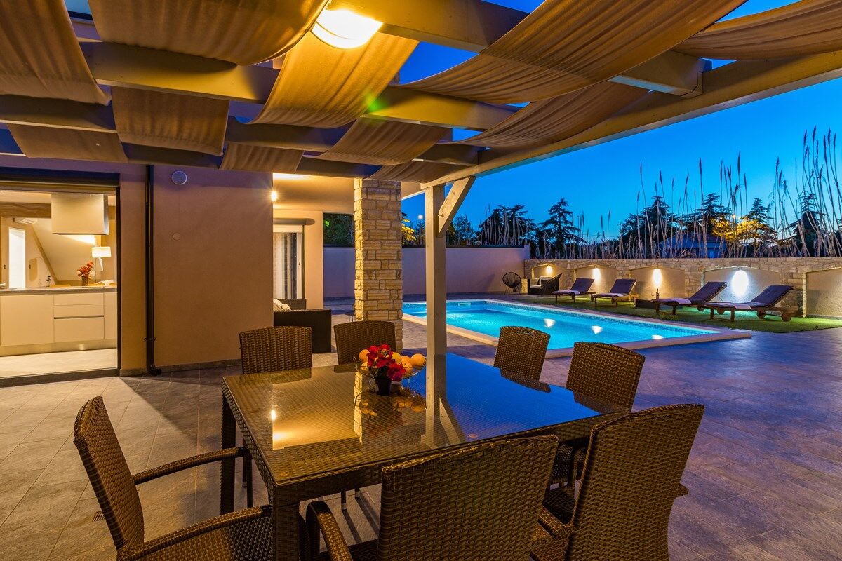 Villa Nika 73945-K1