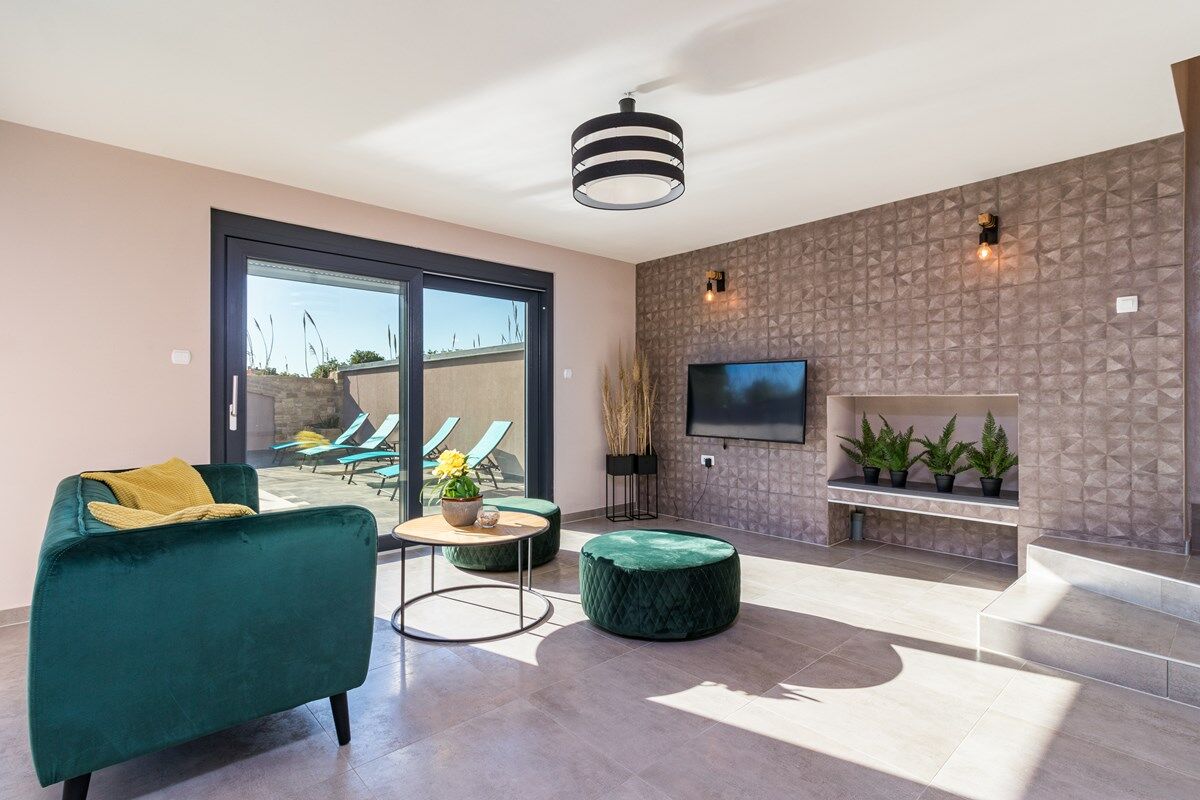Villa Christine 74182-K1
