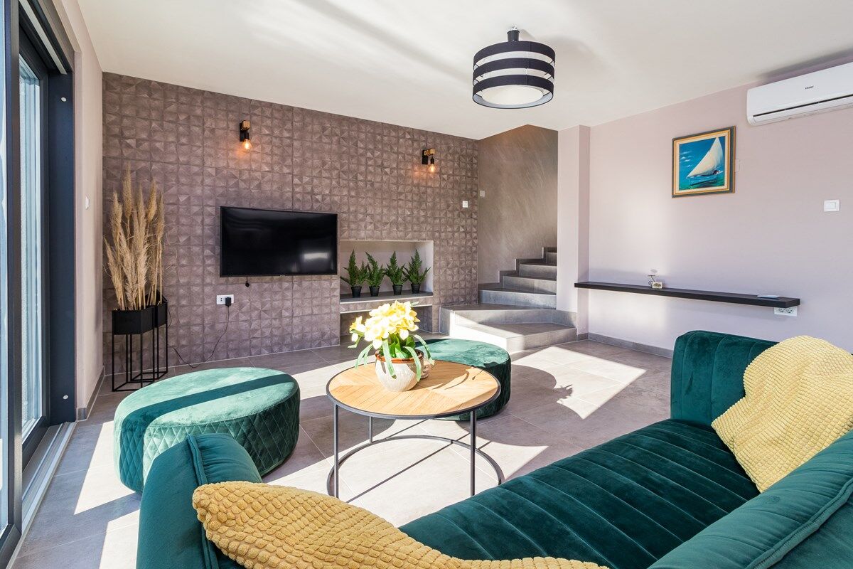 Villa Christine 74182-K1