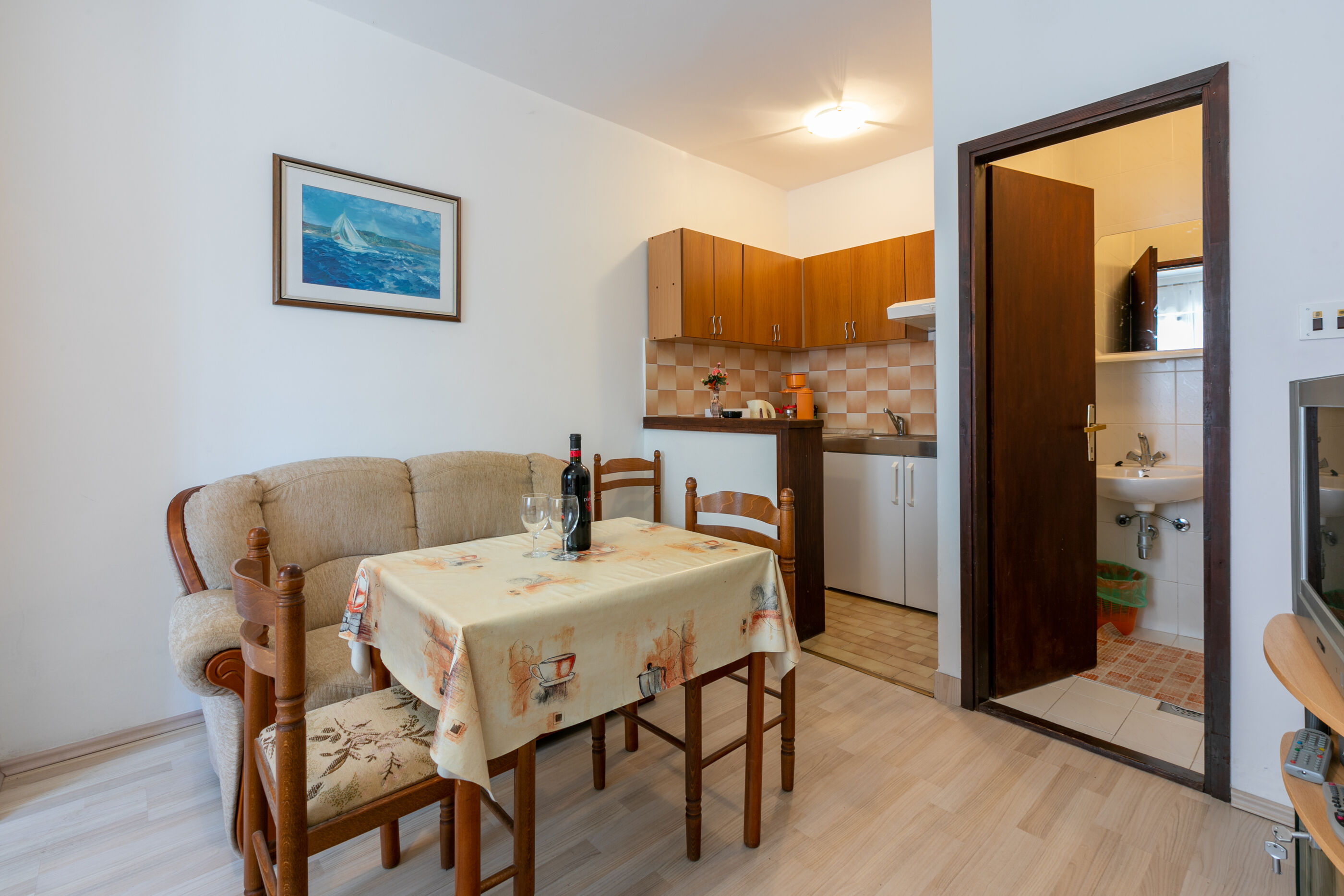 Apartments and Room Ružica 60661-A4
