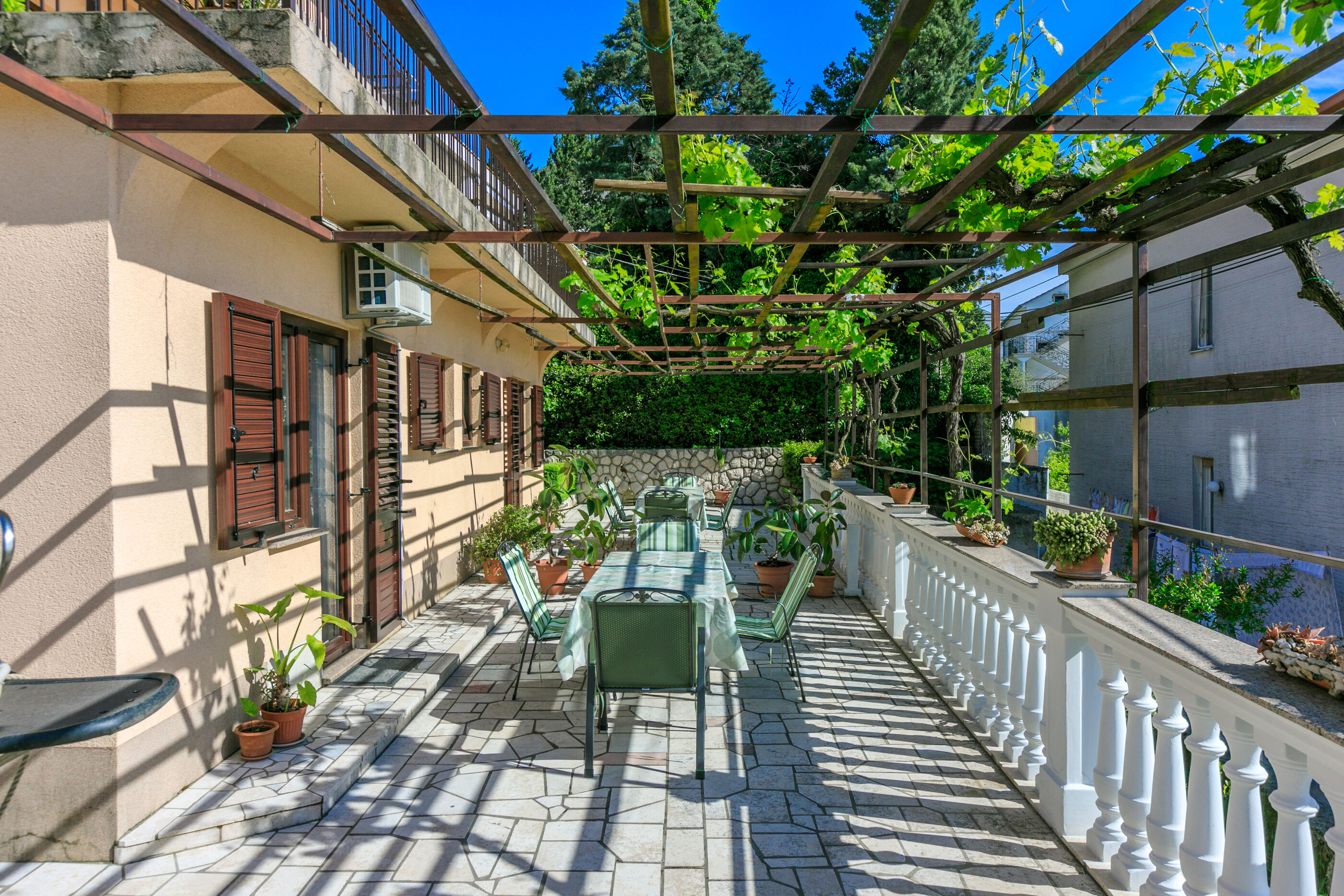 Apartments and Room Ružica 60661-S1