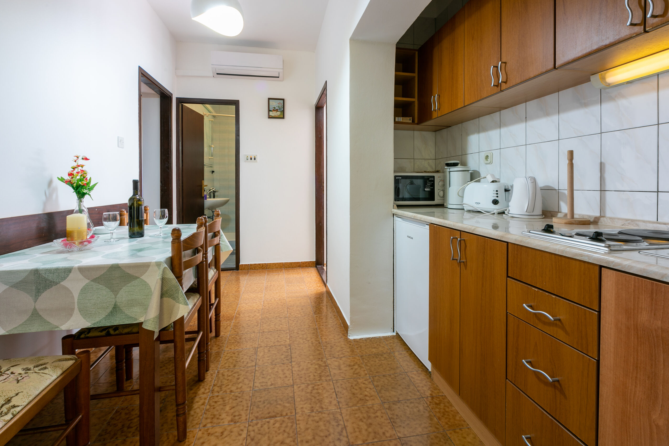 Apartments and Room Ružica 60661-A3