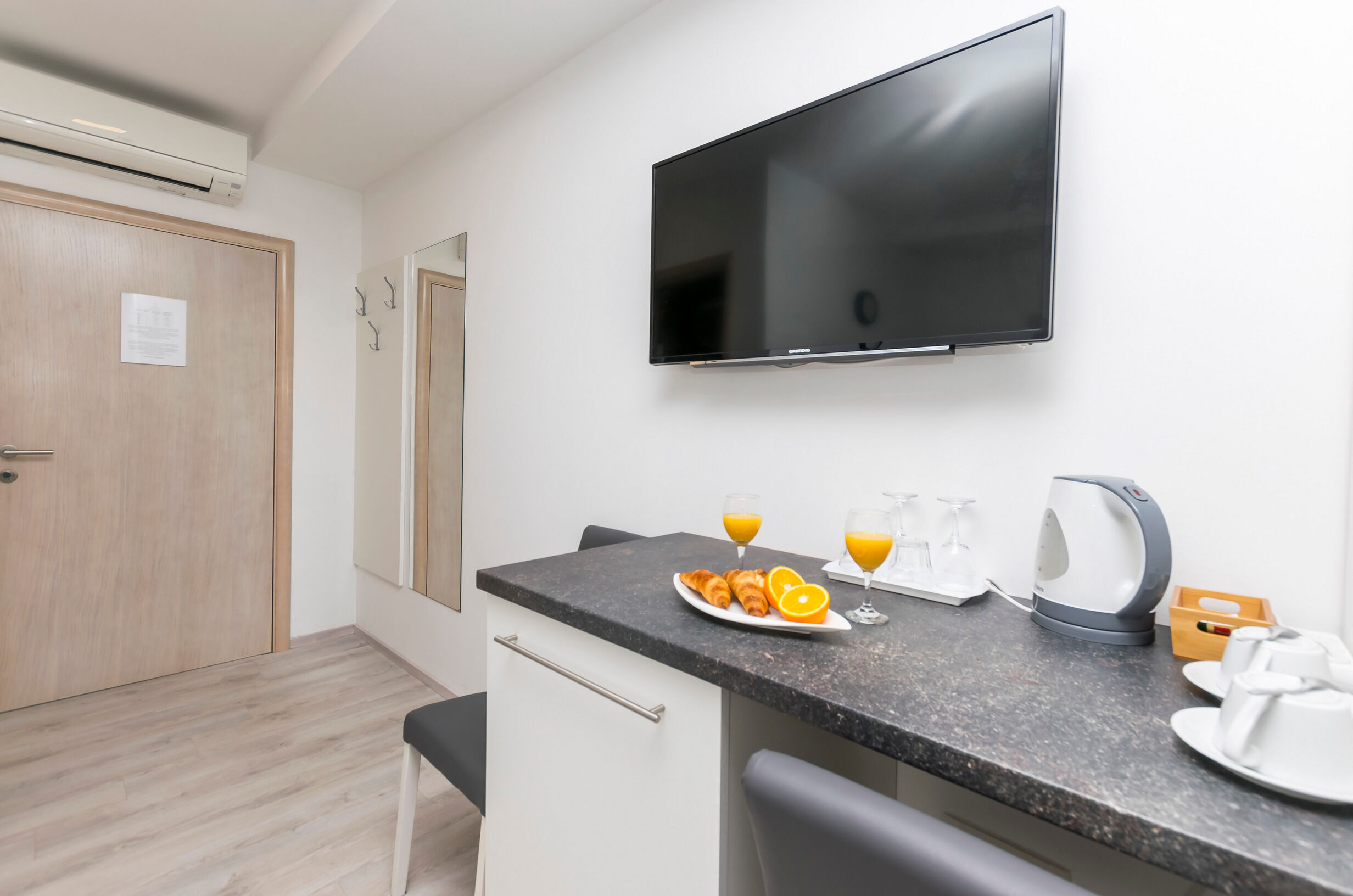 Apartments and Rooms Adriatic Suites 80461-S5