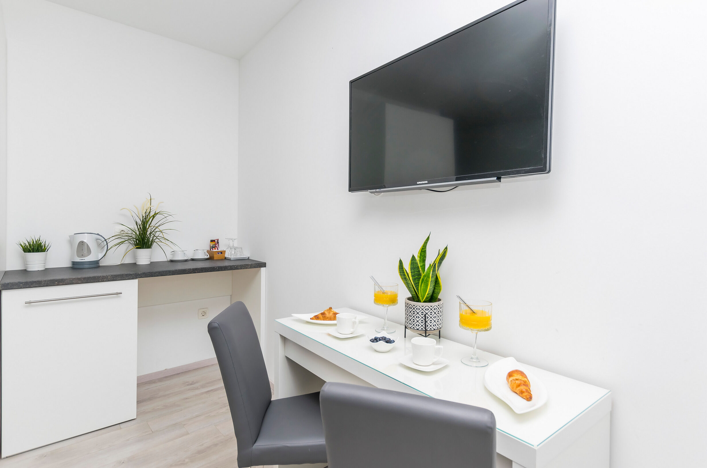 Apartments and Rooms Adriatic Suites 80461-S1