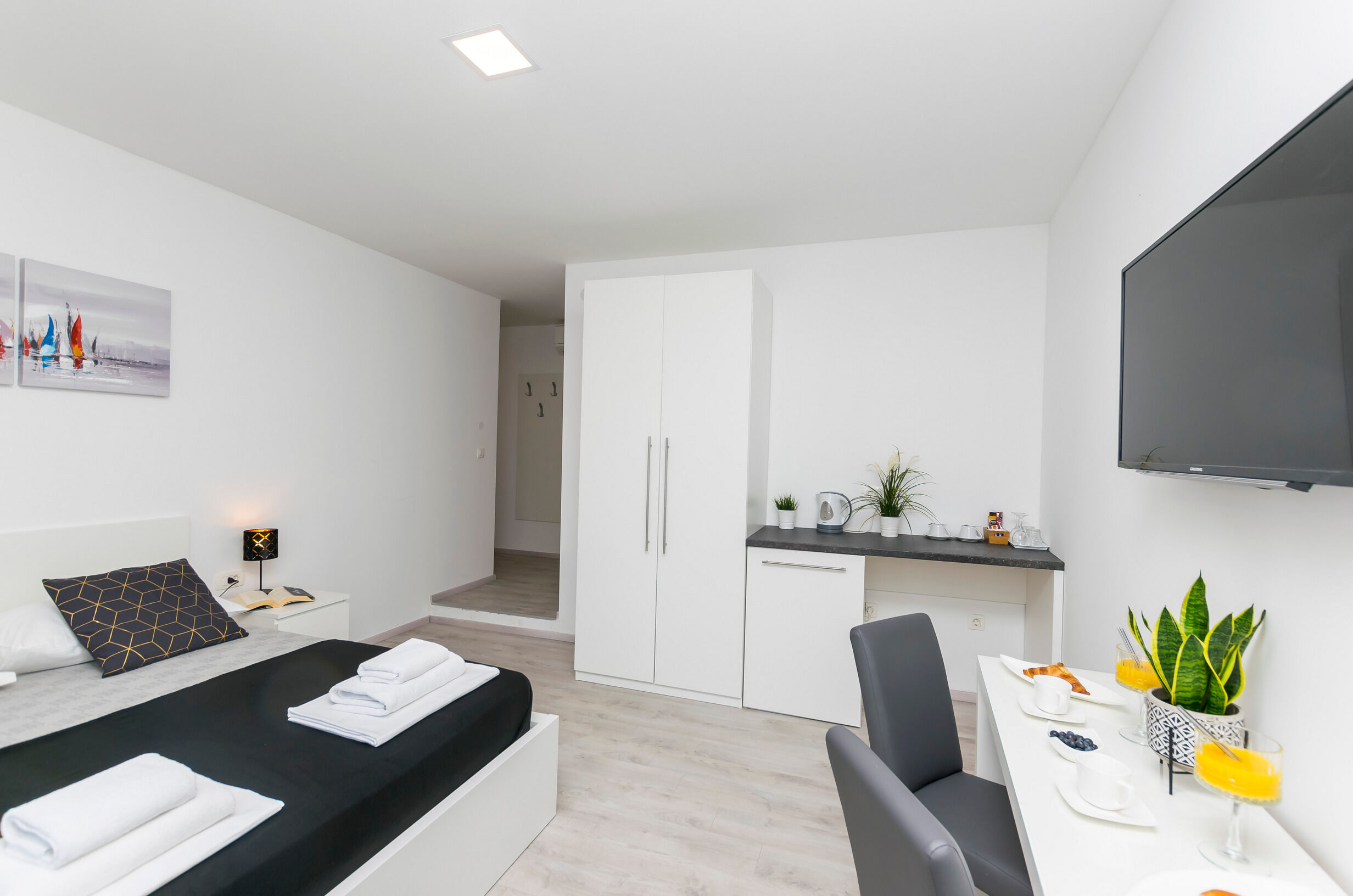 Apartments and Rooms Adriatic Suites 80461-S1