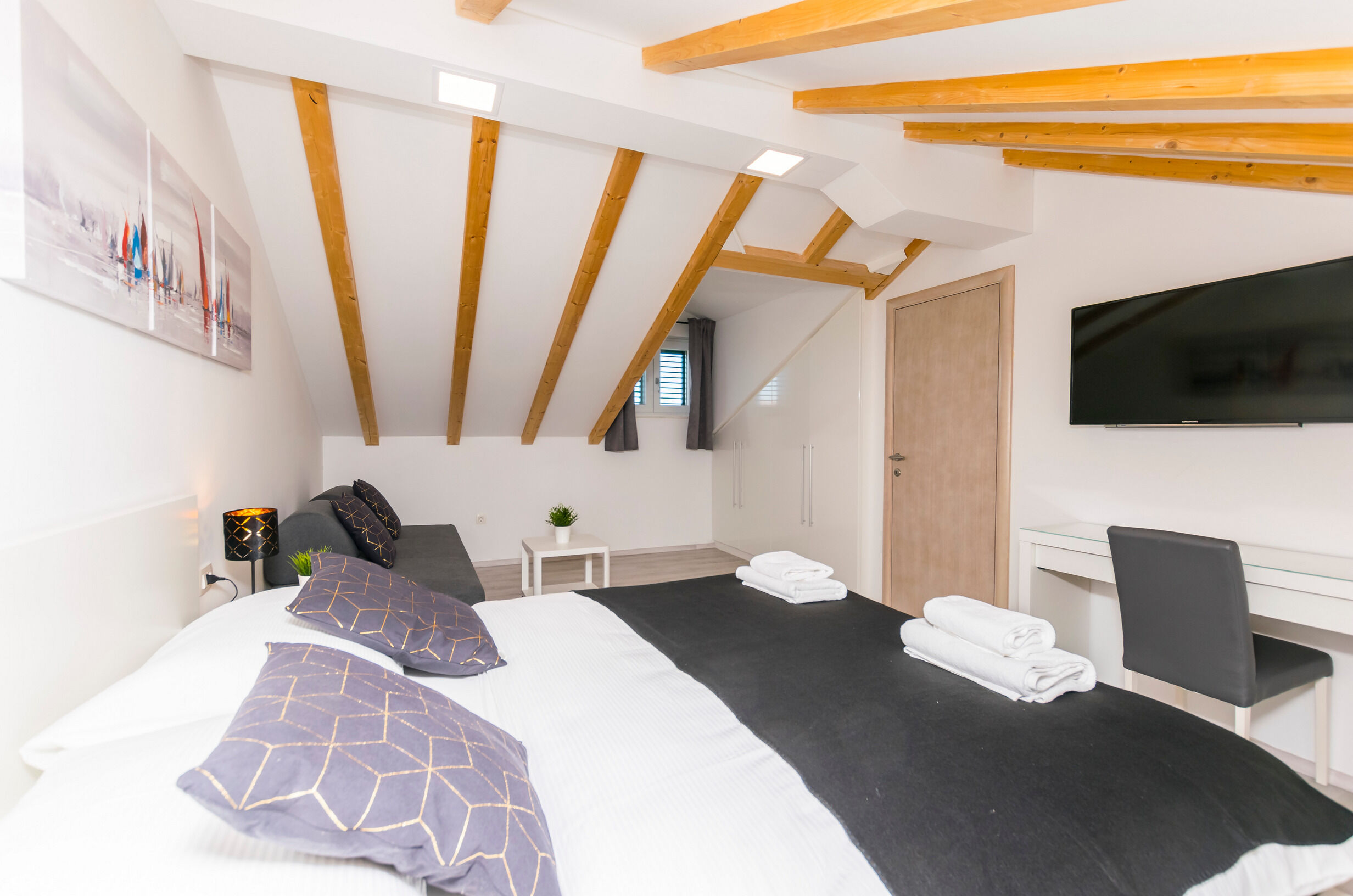 Apartments and Rooms Adriatic Suites 80461-A7