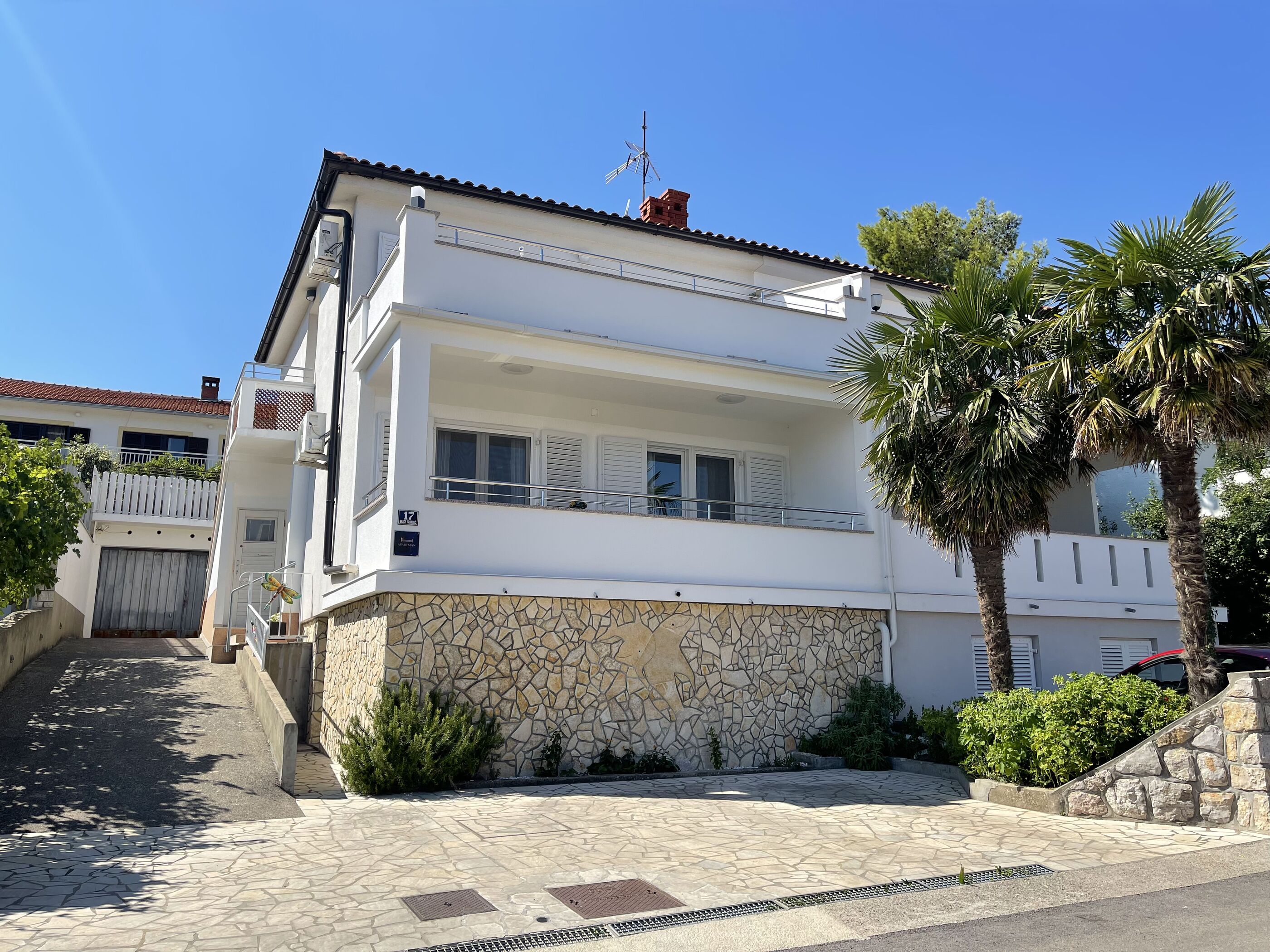 Apartments Bohović 69511-A1