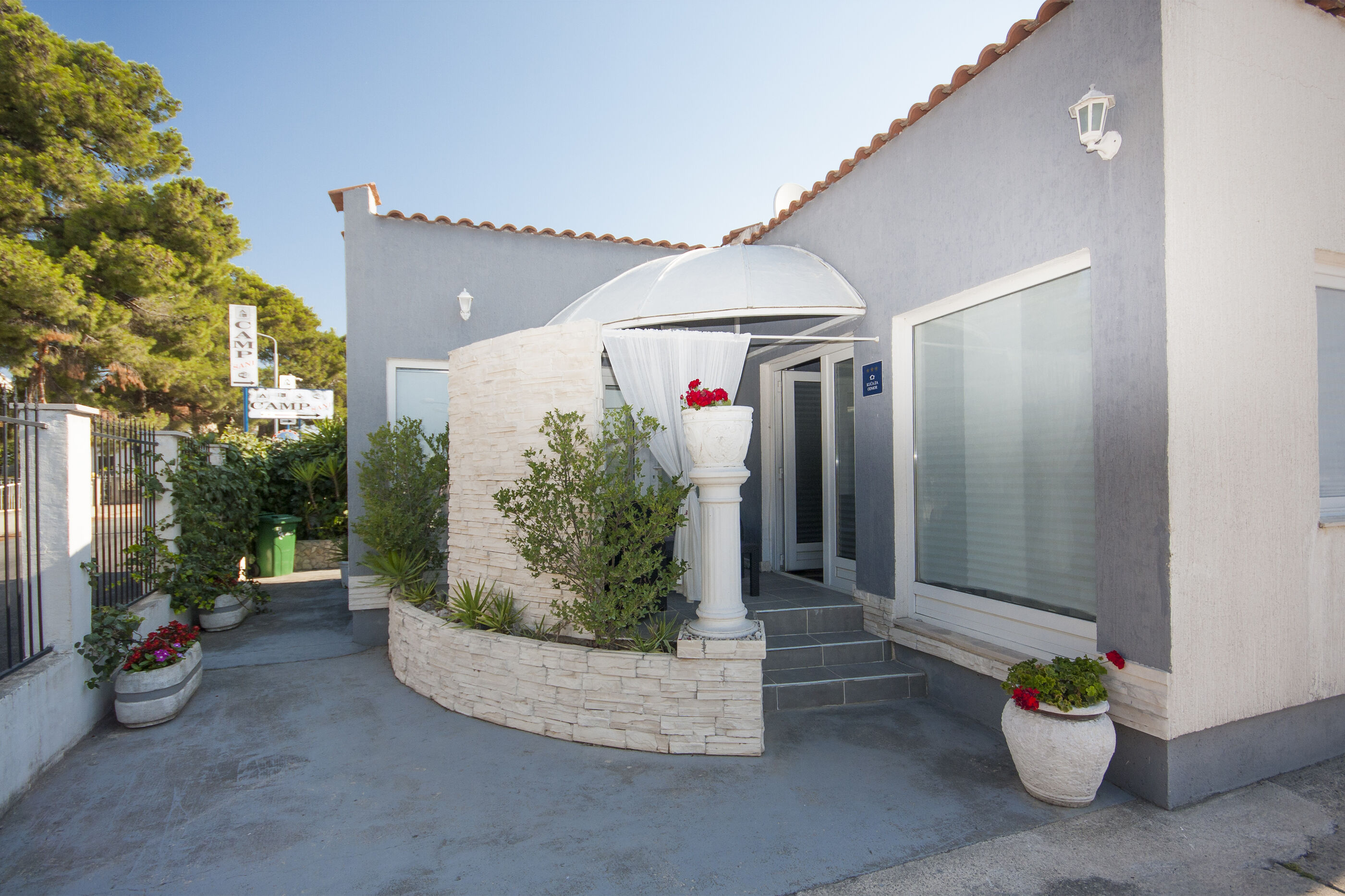 House KALA 82961-K1