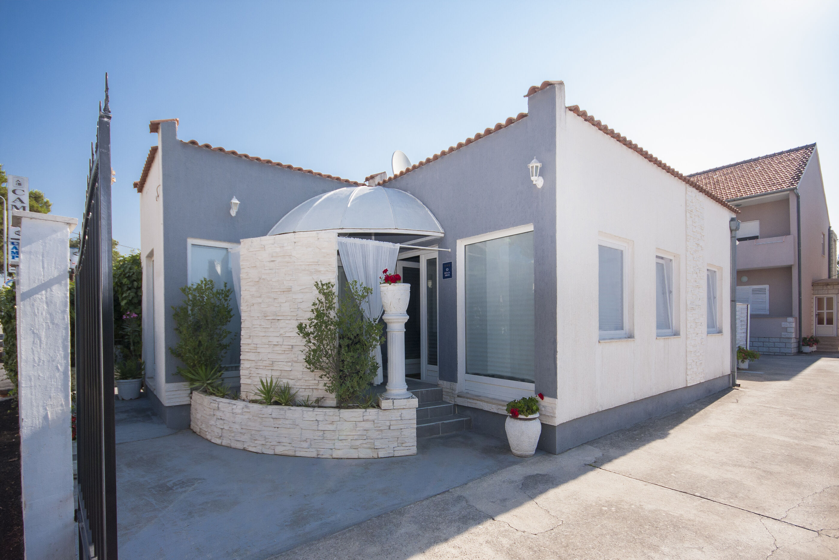 House KALA 82961-K1