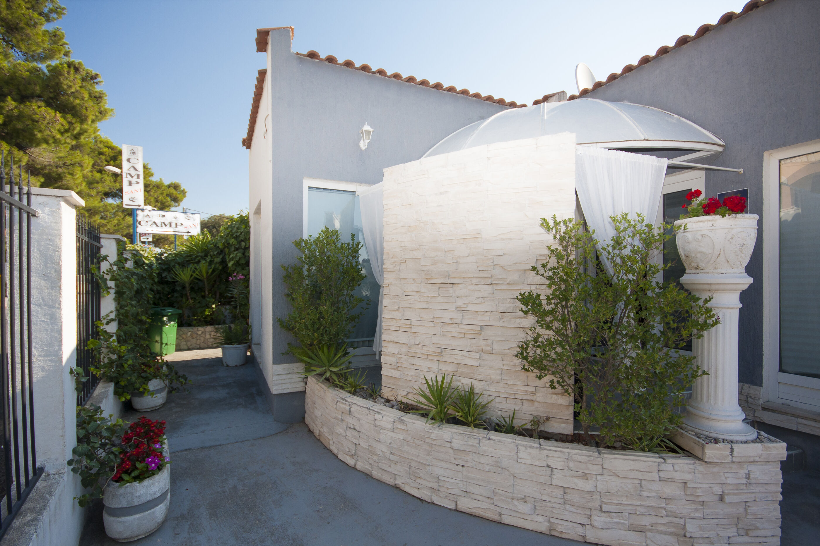 House KALA 82961-K1