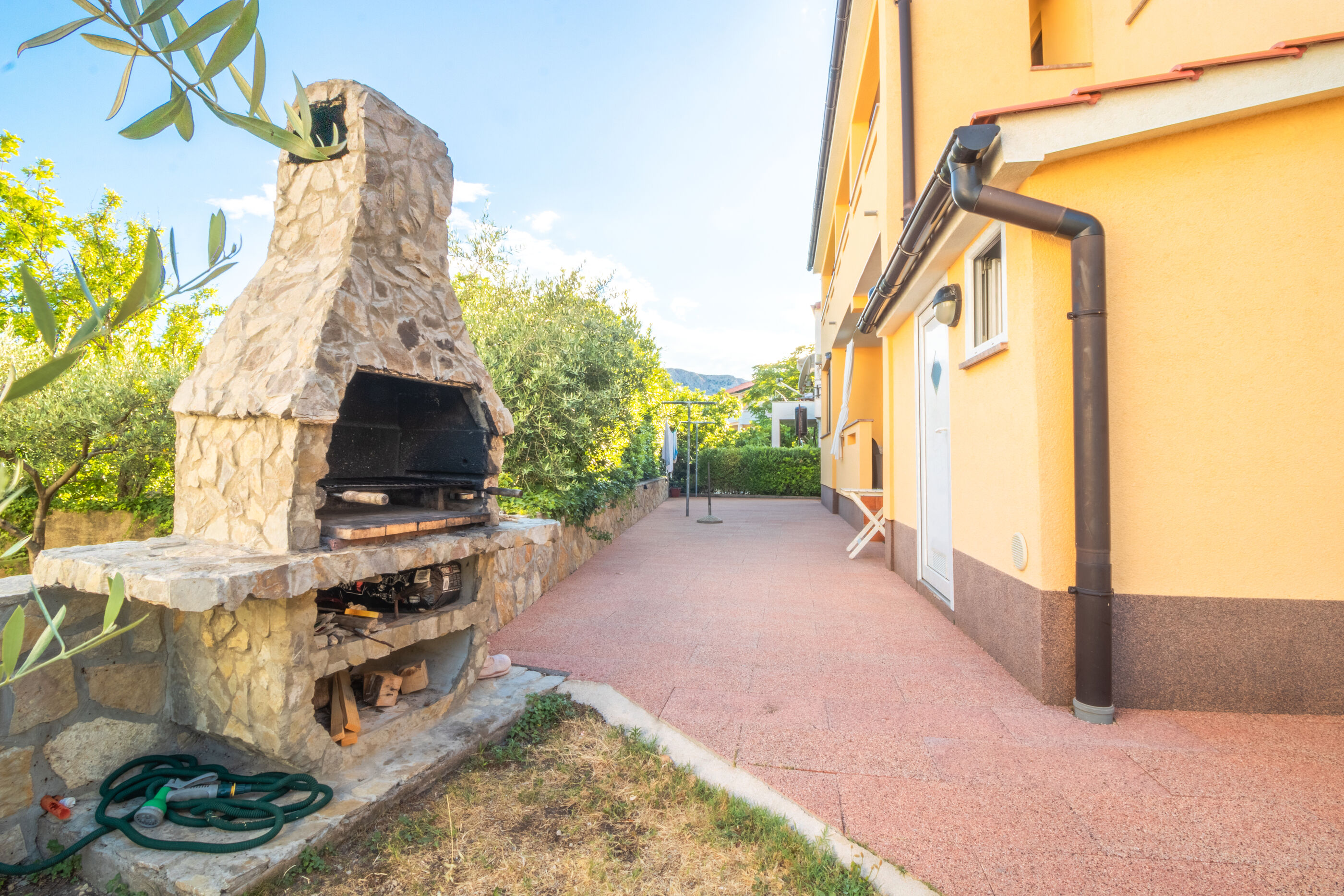 Apartments Dujmovic 79636-A2