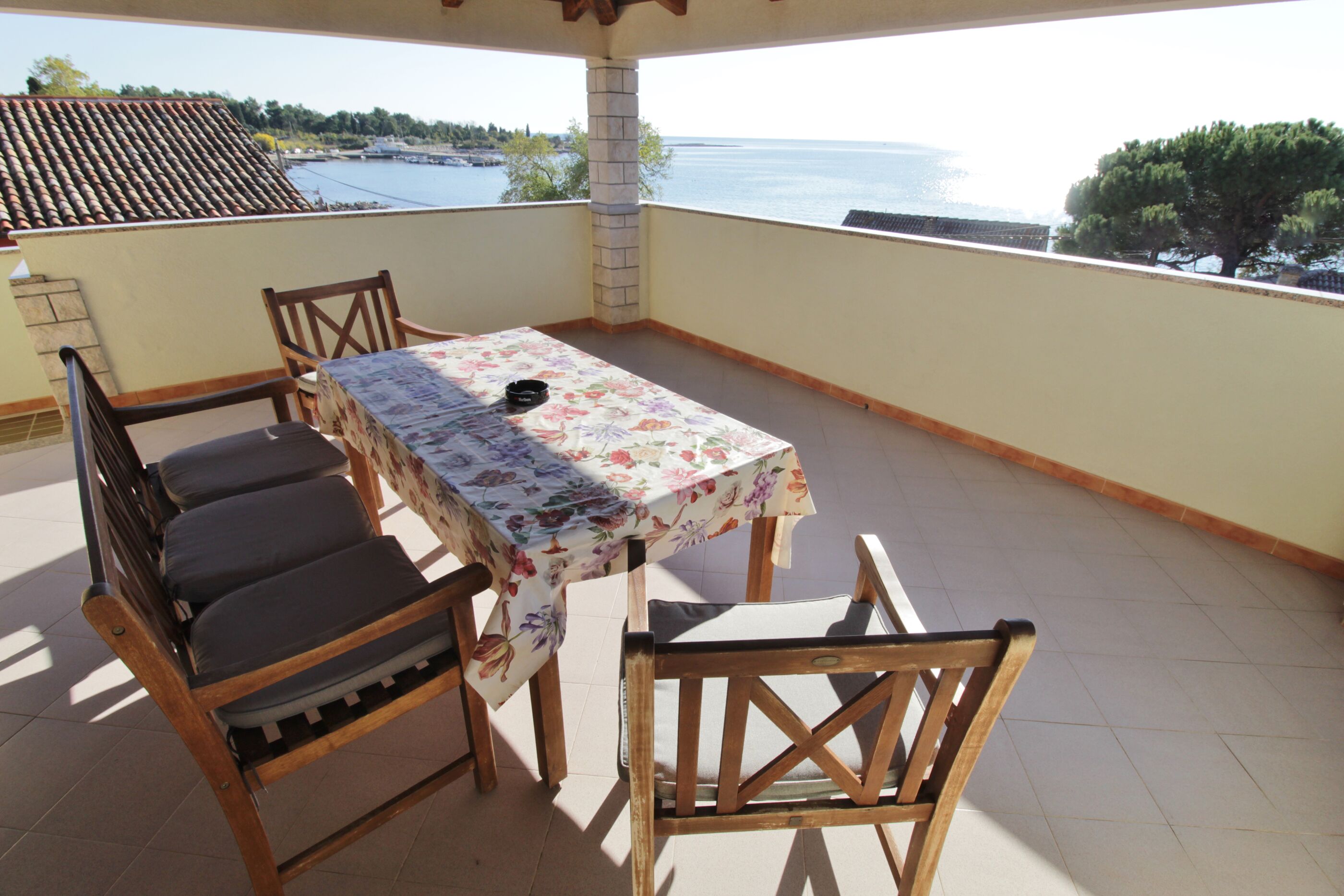 Apartmaji Zambratija with sea view A2