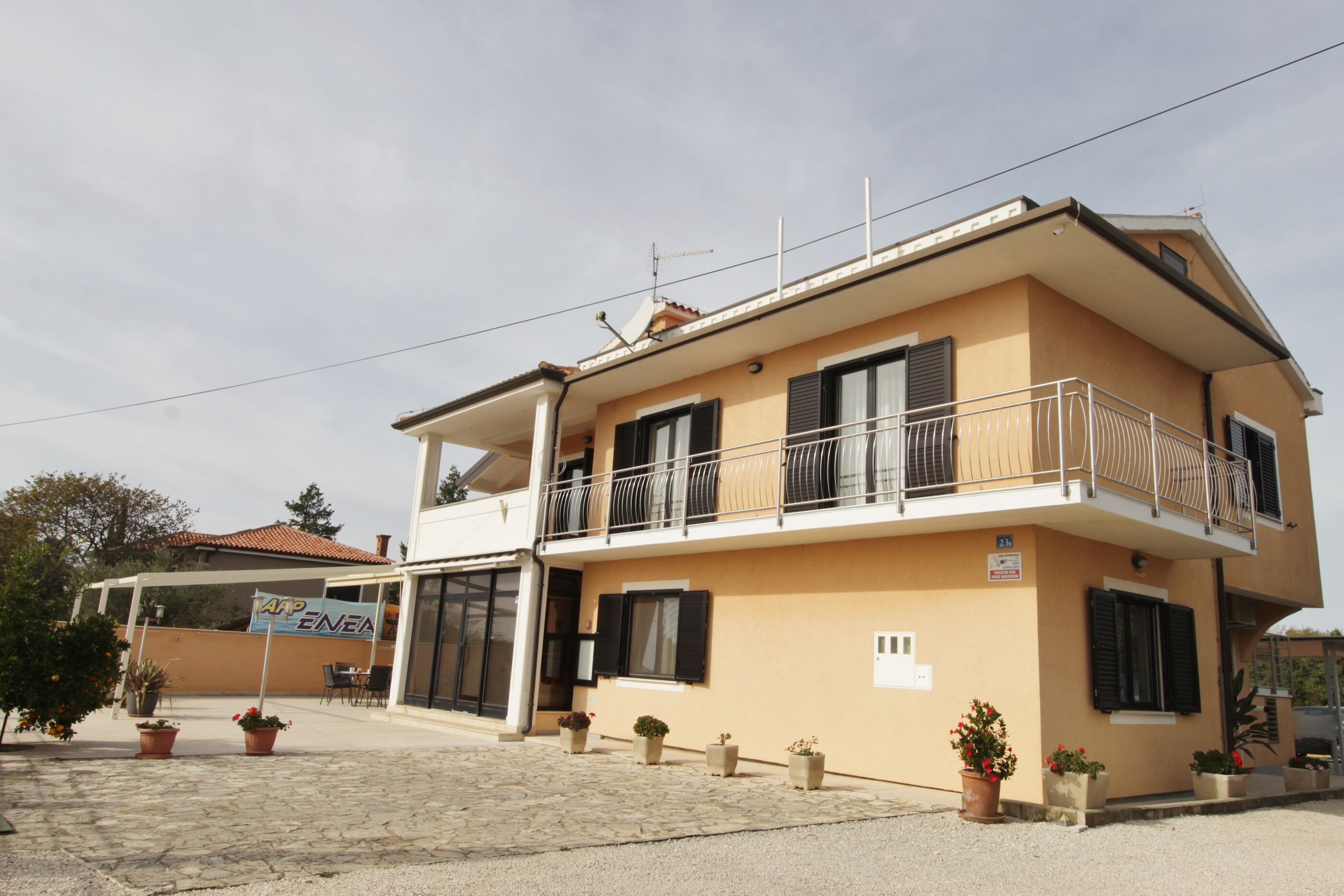 Apartments Enea Savudrija 81515-A1