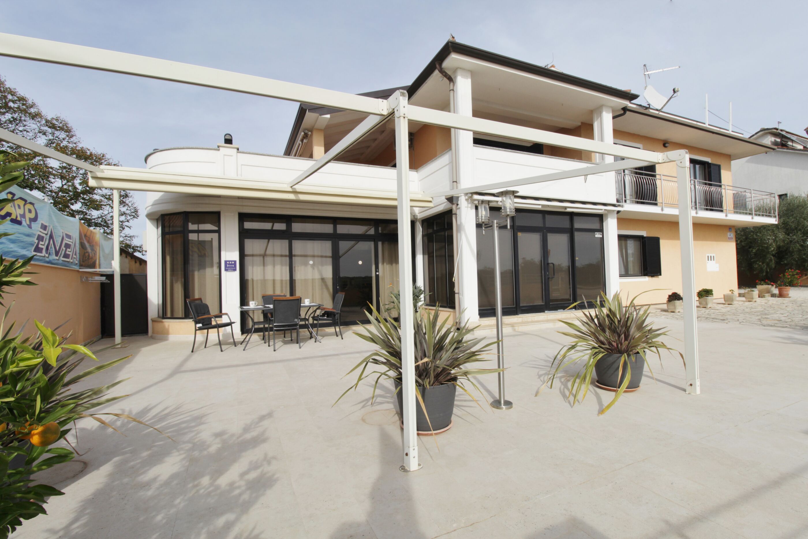 Apartments Enea Savudrija 81515-A1