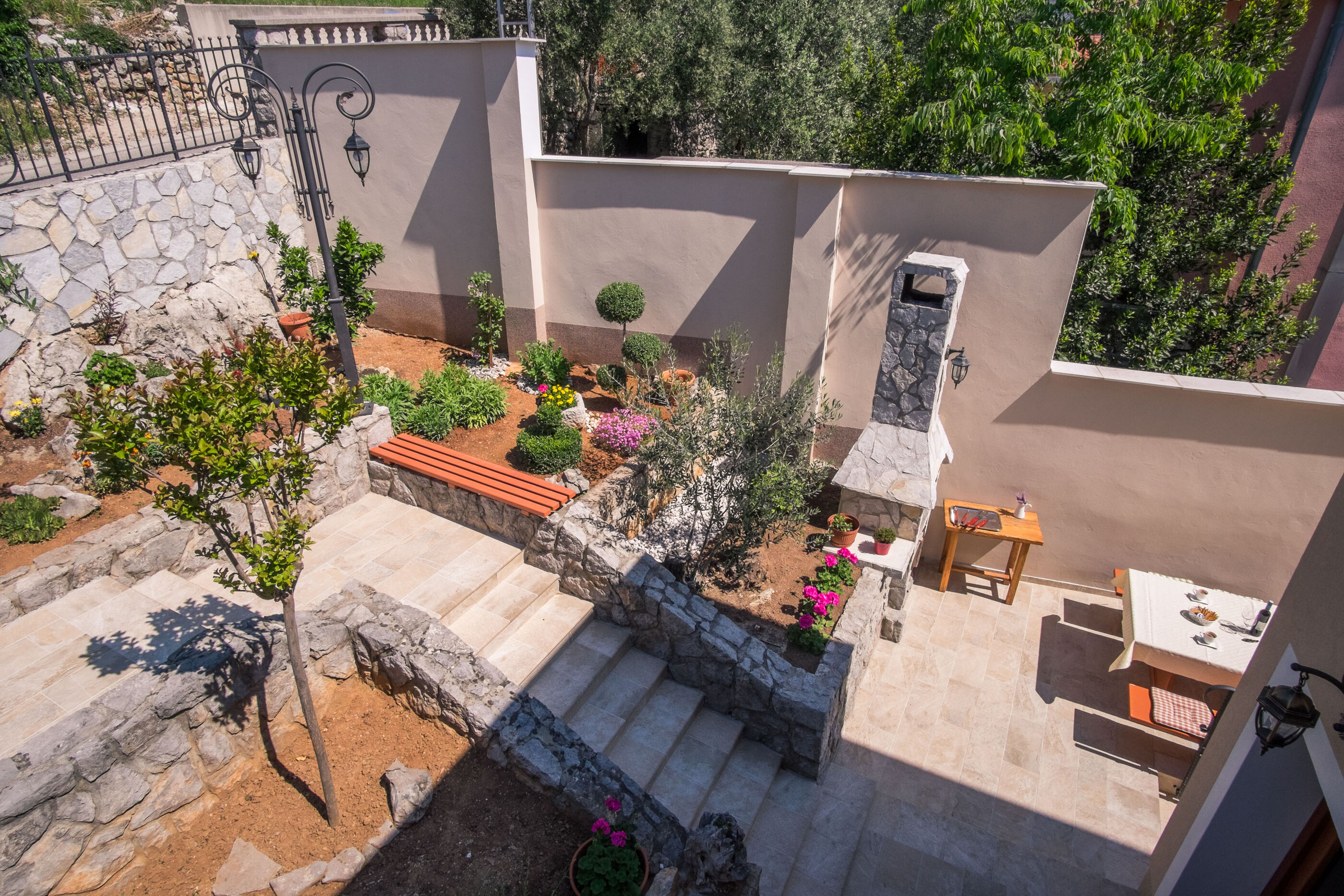 Apartments Skomeršić 15611-A1