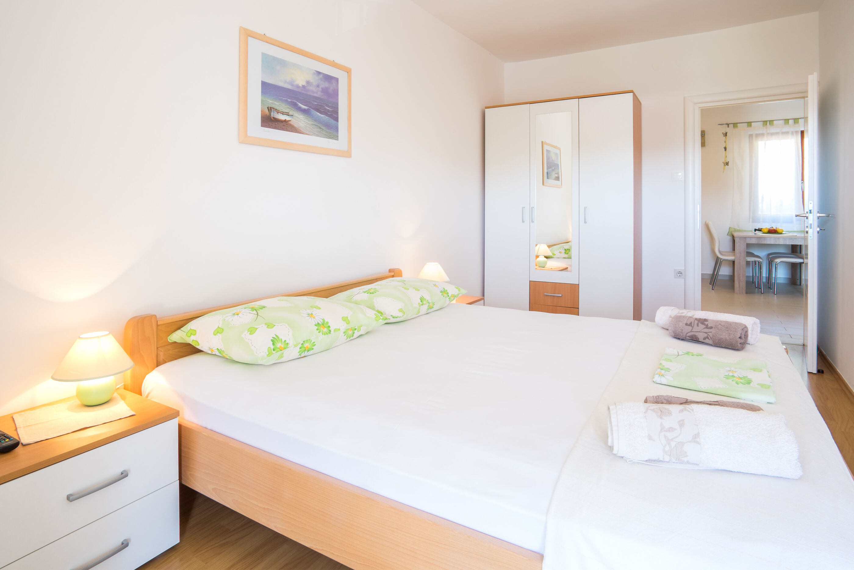 Apartments Skomeršić 15611-A2