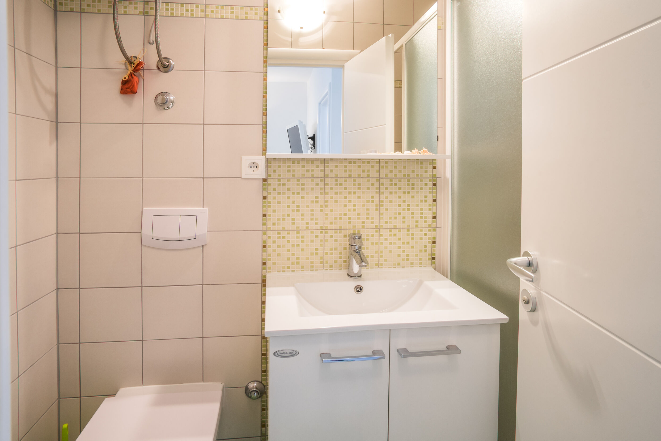 Apartments Skomeršić 15611-A2