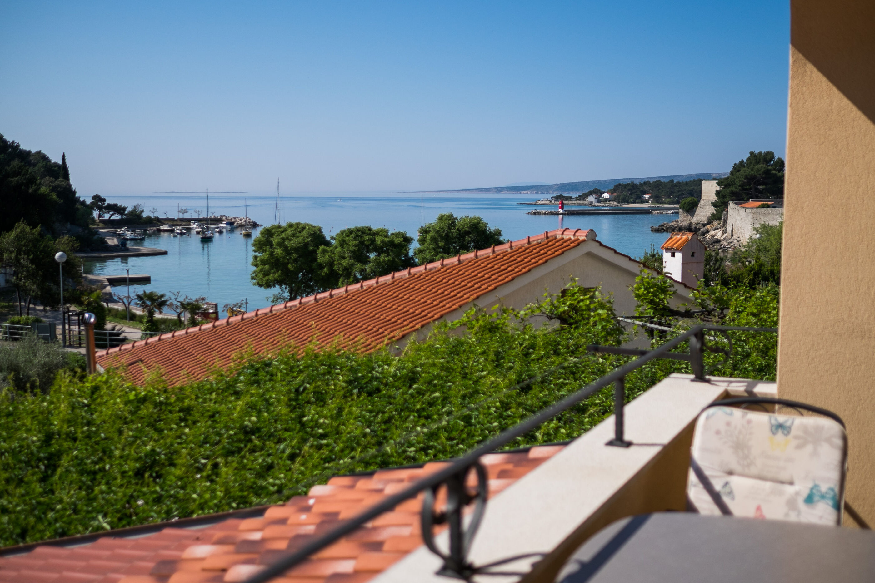 Apartments Skomeršić 15611-A3