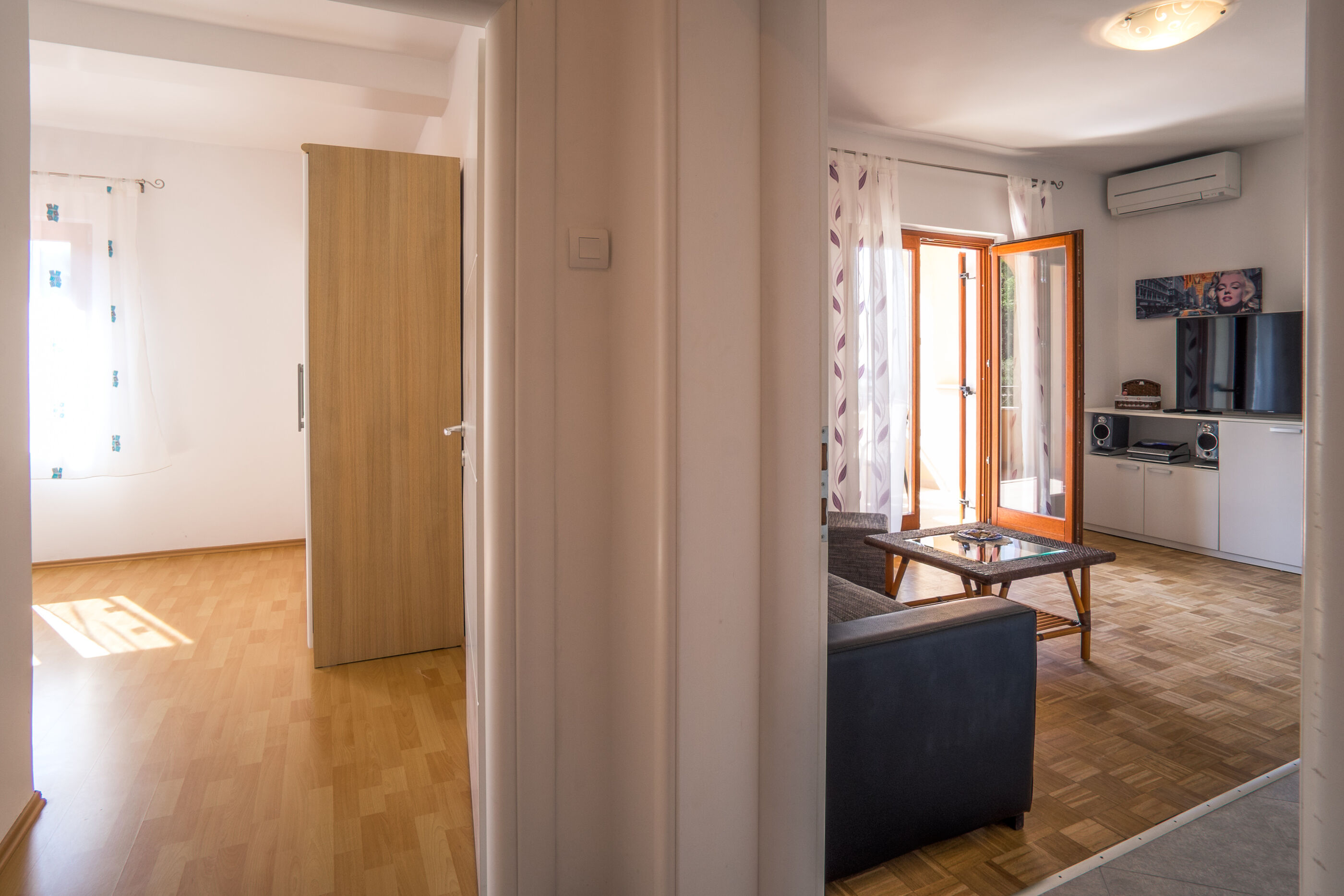 Apartments Skomeršić 15611-A3