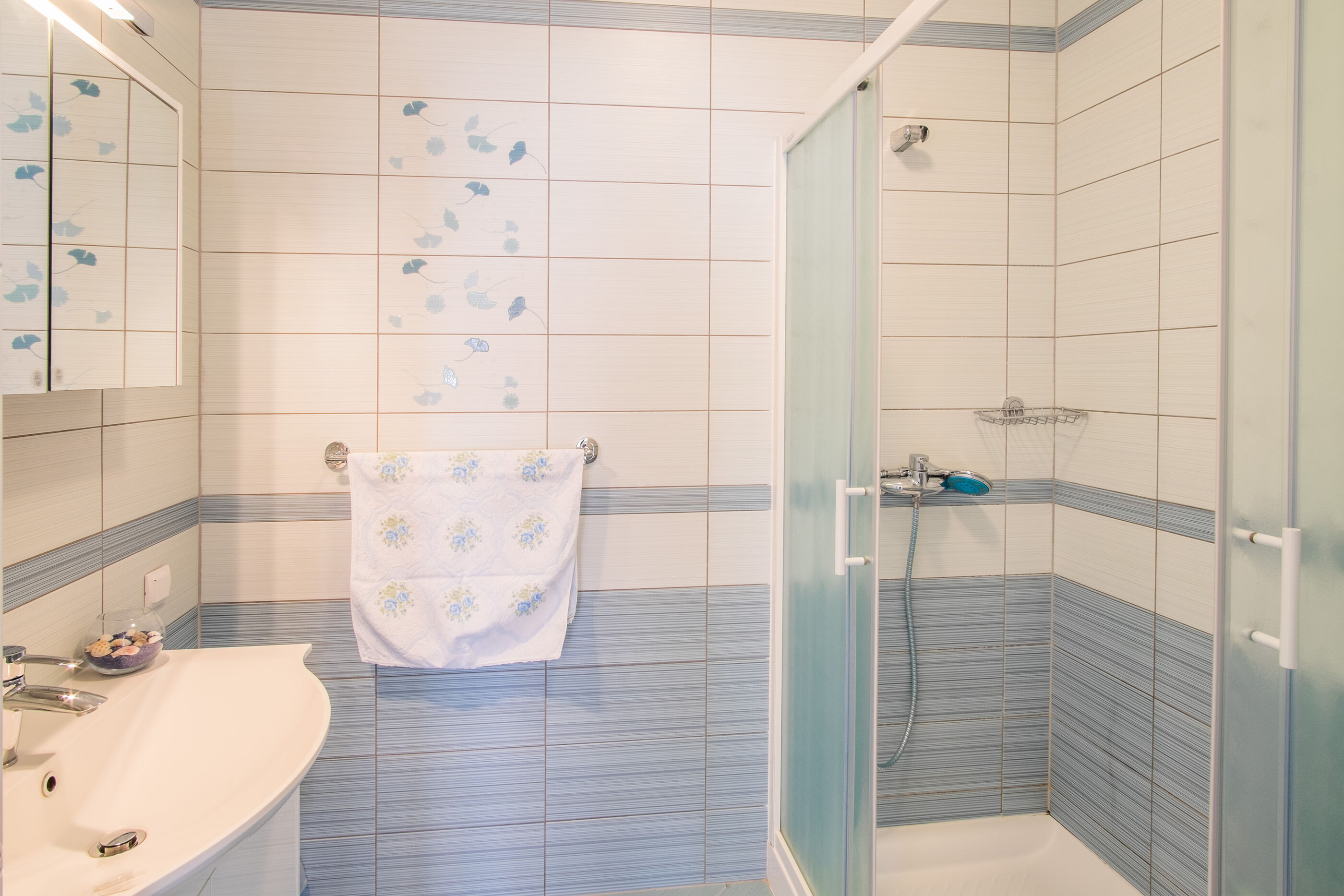 Apartments Skomeršić 15611-A3