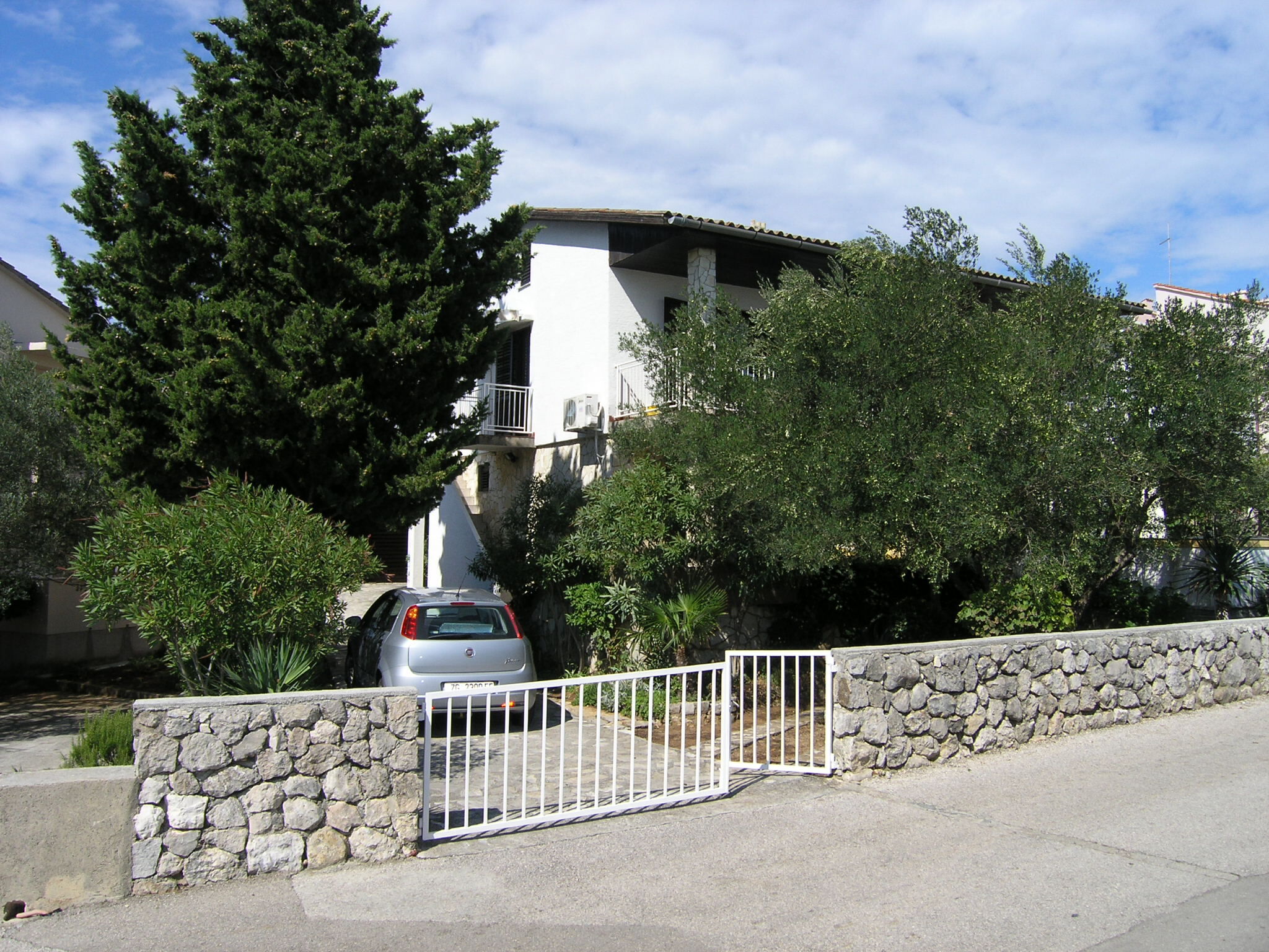 Apartments Plach 15841-A2