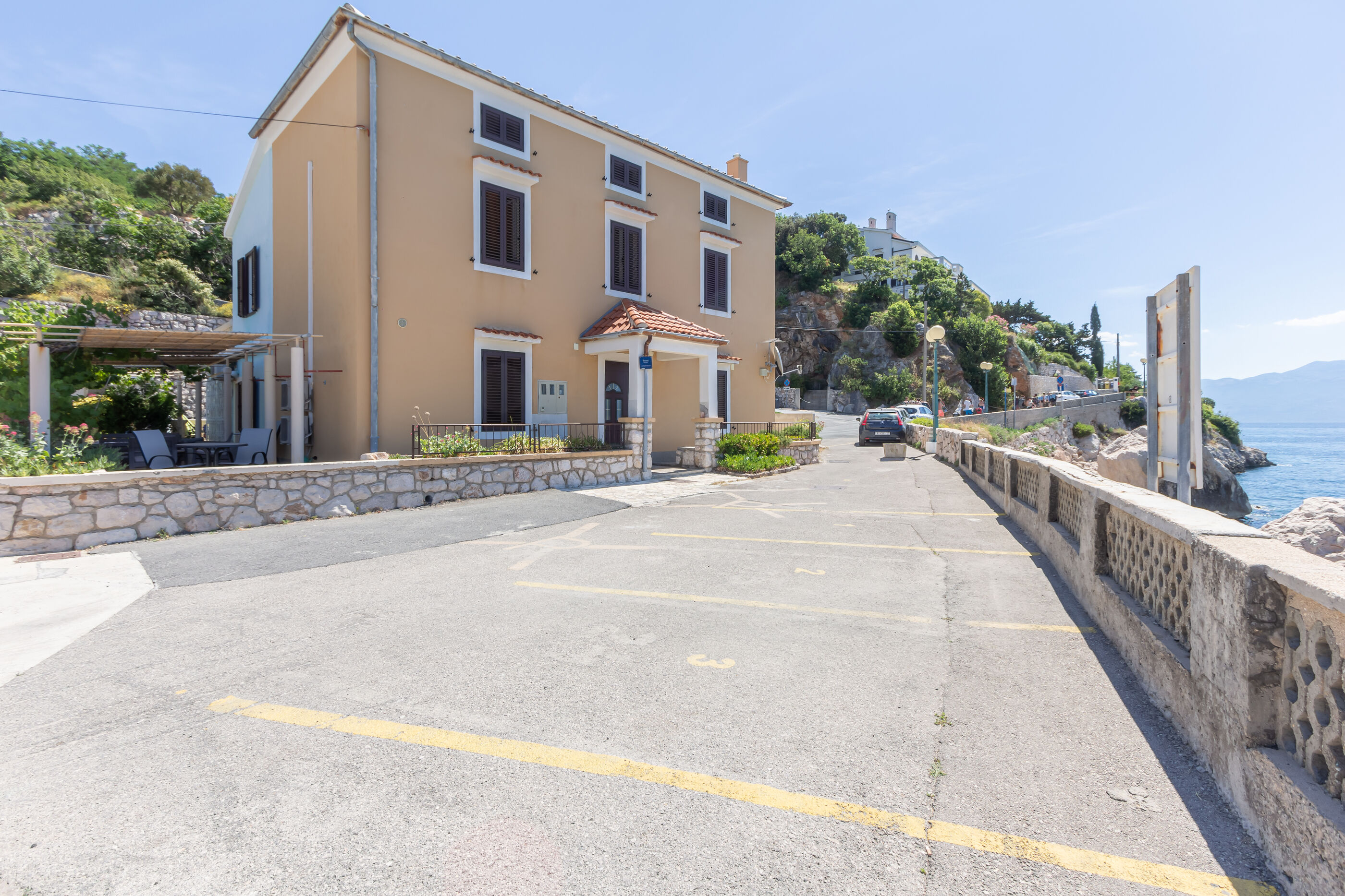 Apartment Alina 79637-A1