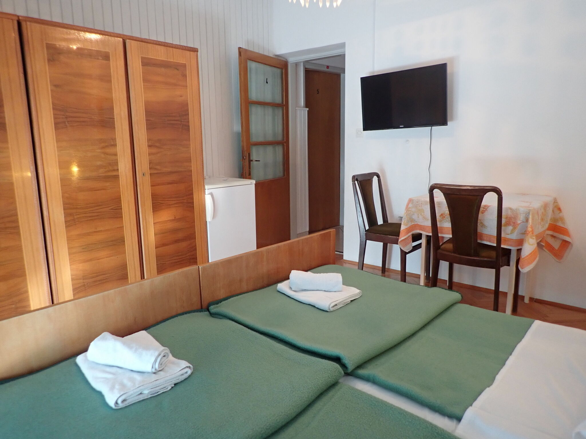 Apartments and Rooms Tinka 40349-S2