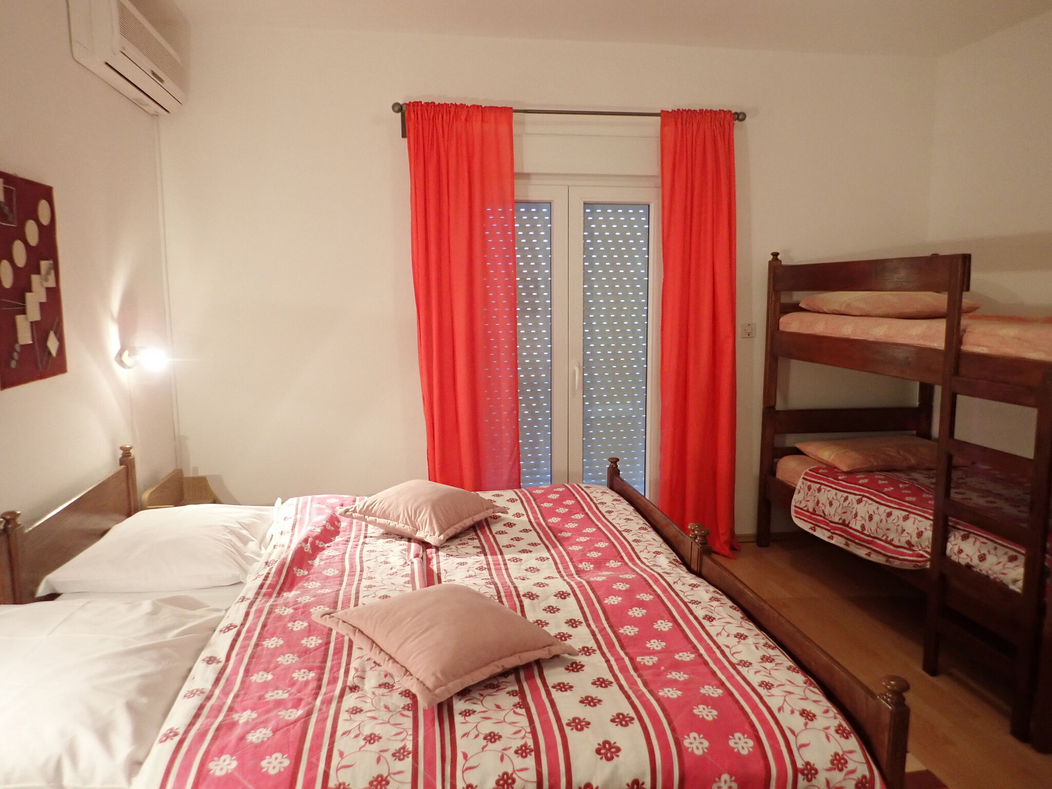 Apartments and Rooms Tinka 40349-S3