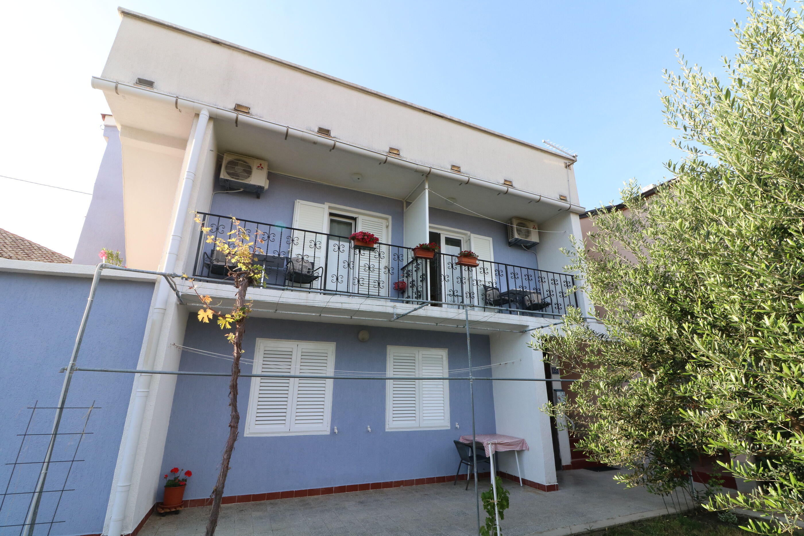 Apartments Karolina 25342-A1