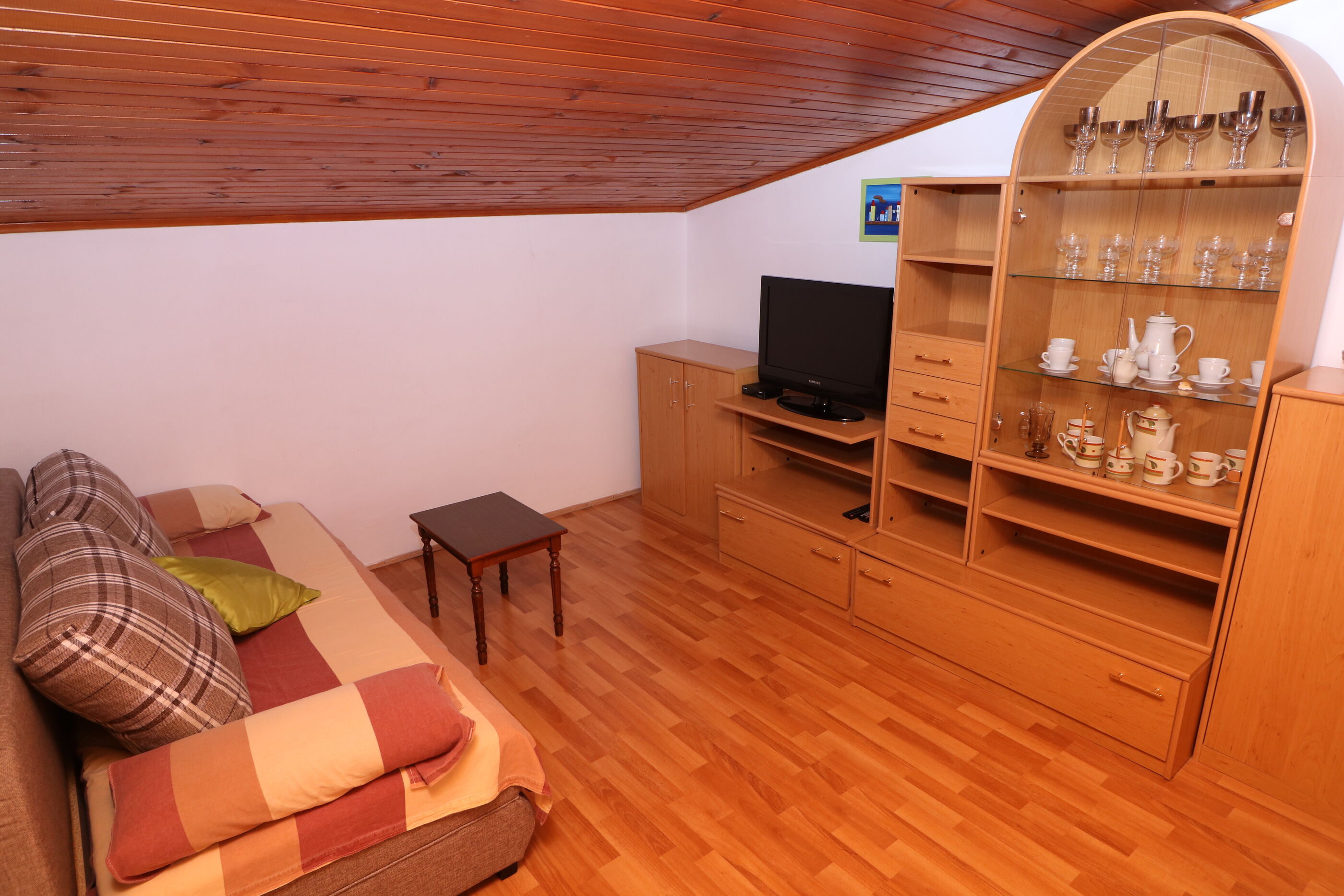 Apartments Karolina 25342-A3