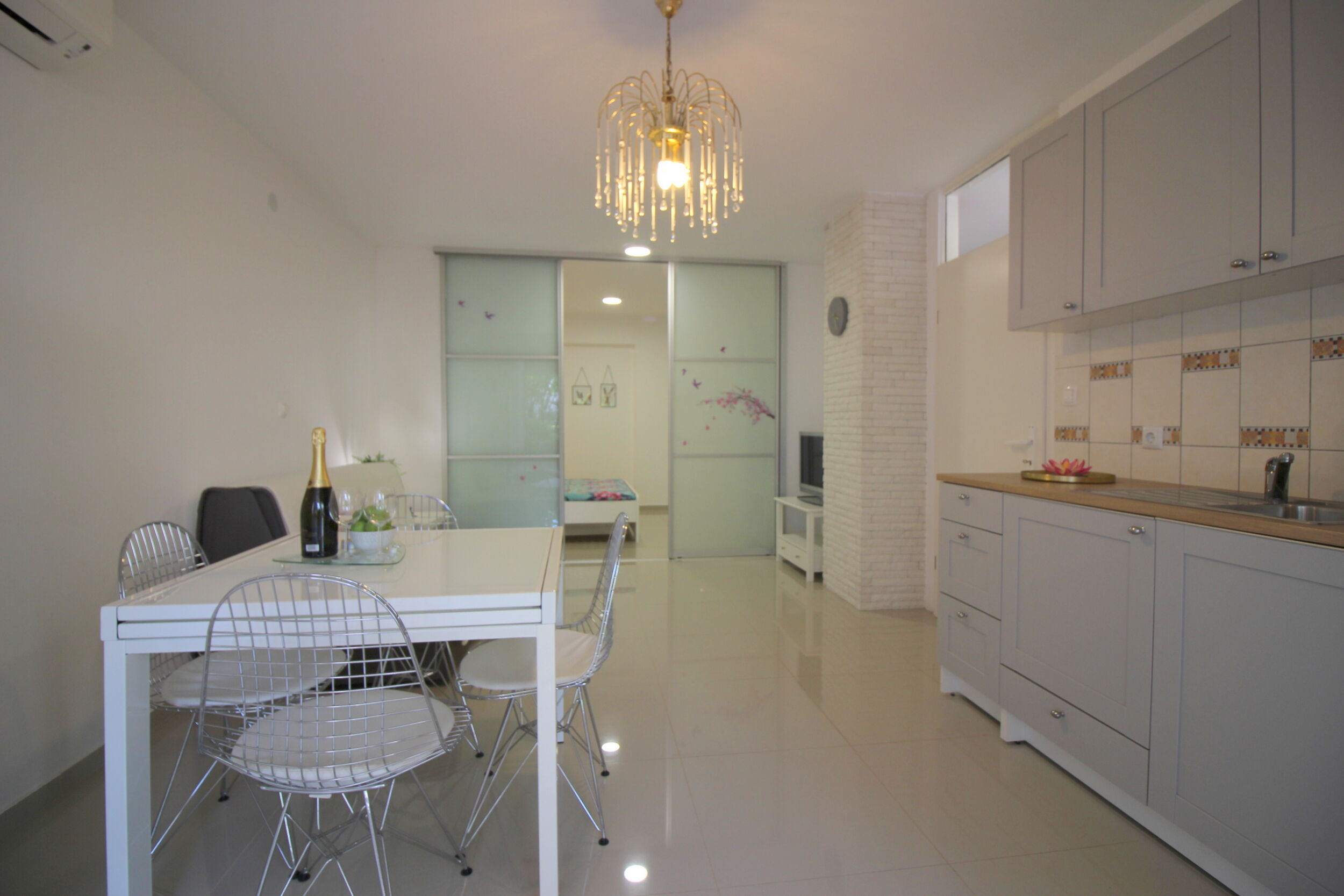 Apartment Zen 82685-A1