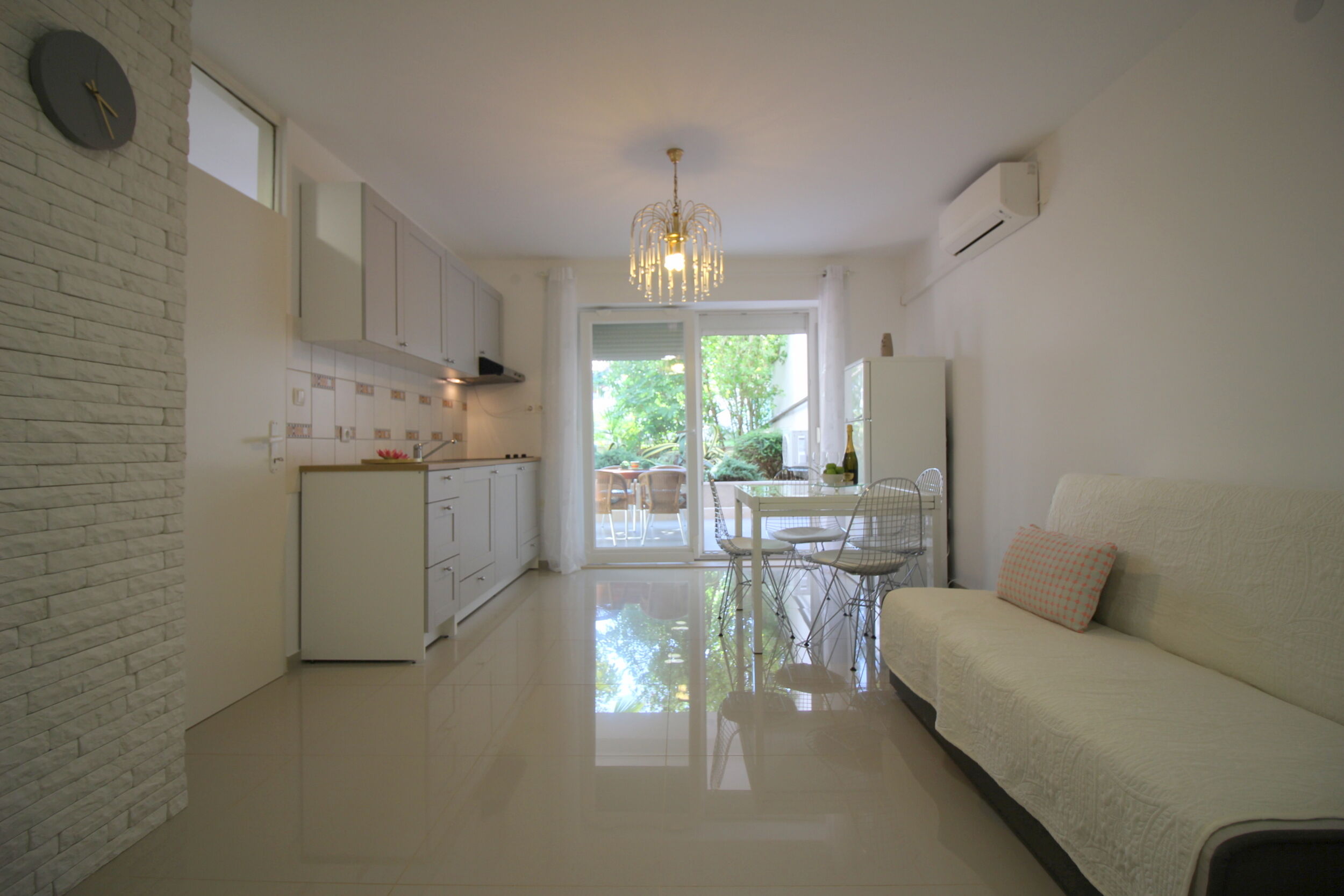 Apartment Zen 82685-A1