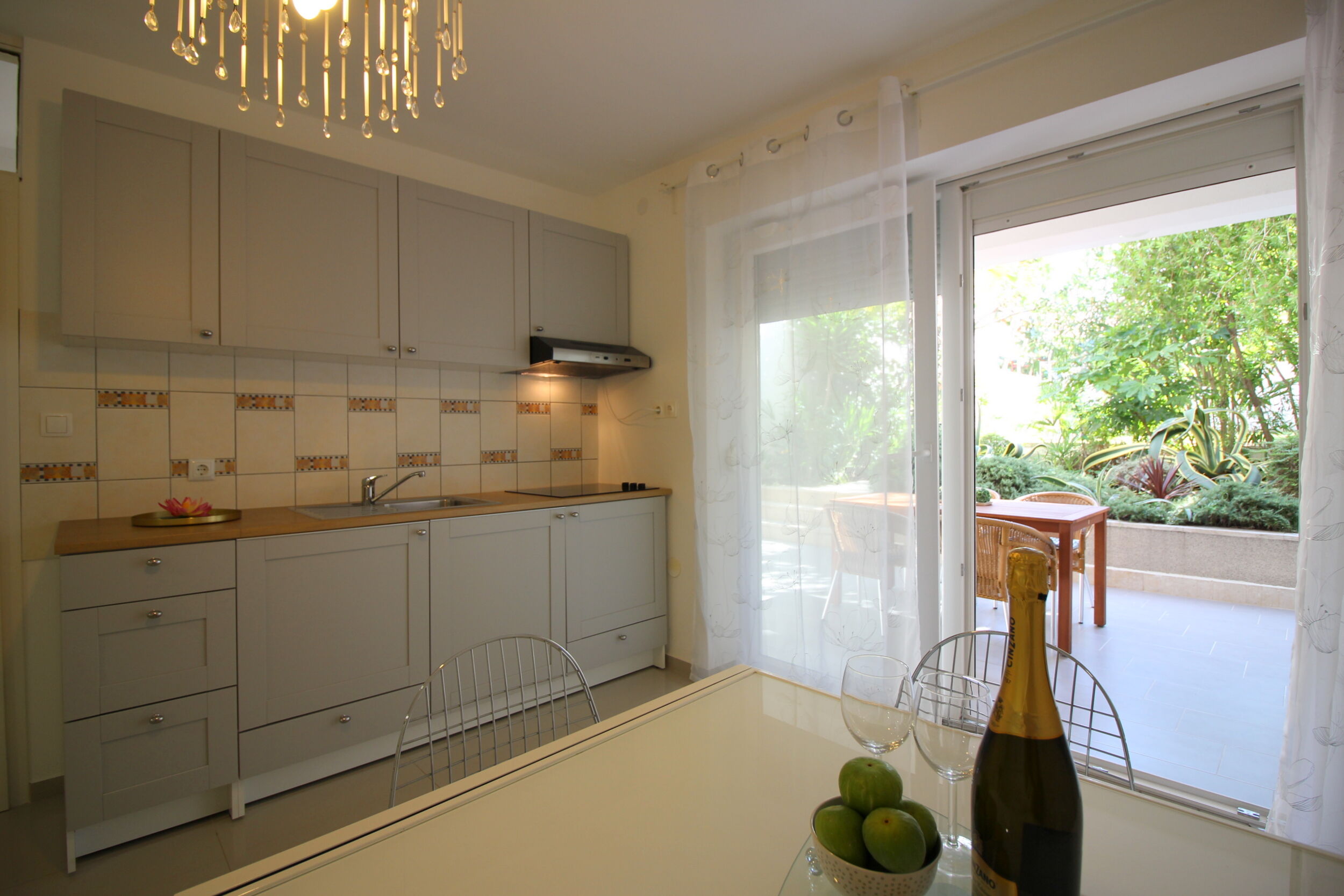 Apartment Zen 82685-A1