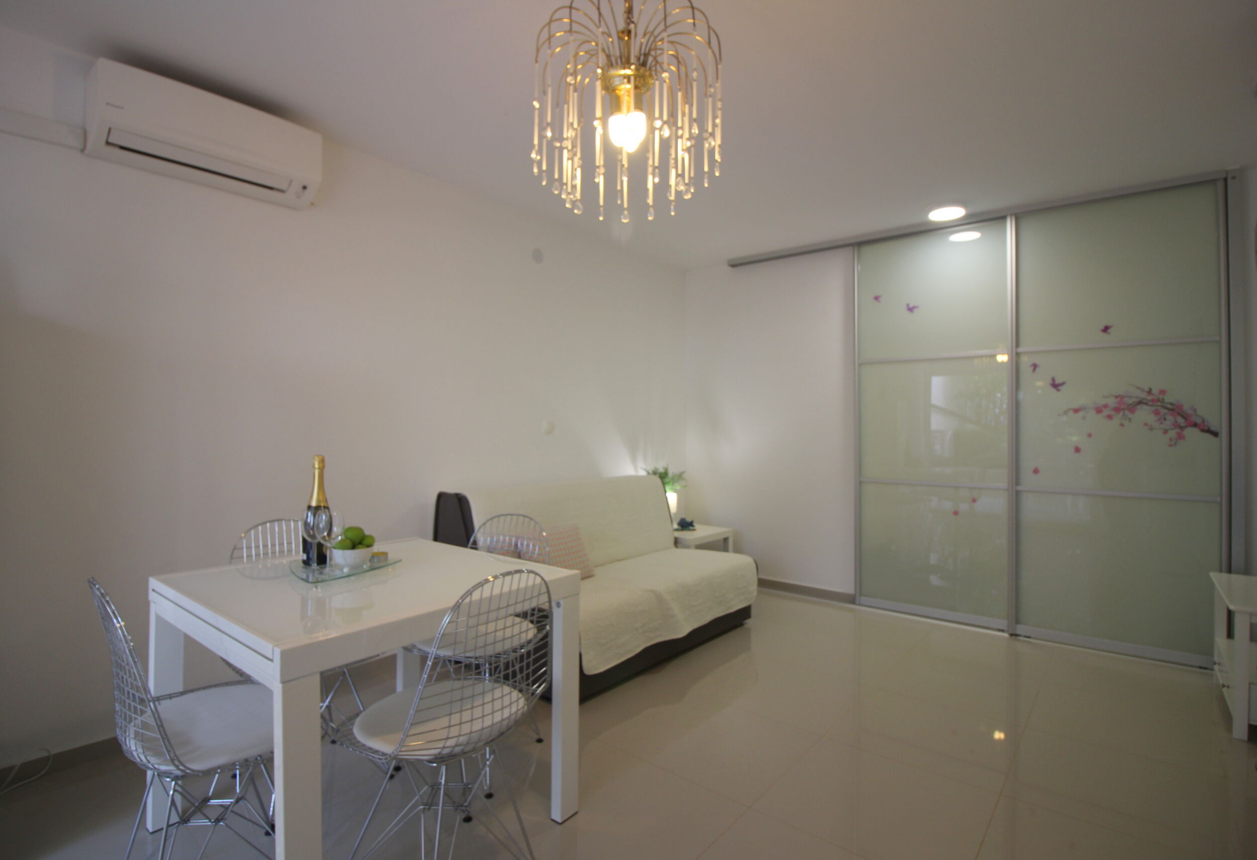 Apartment Zen 82685-A1