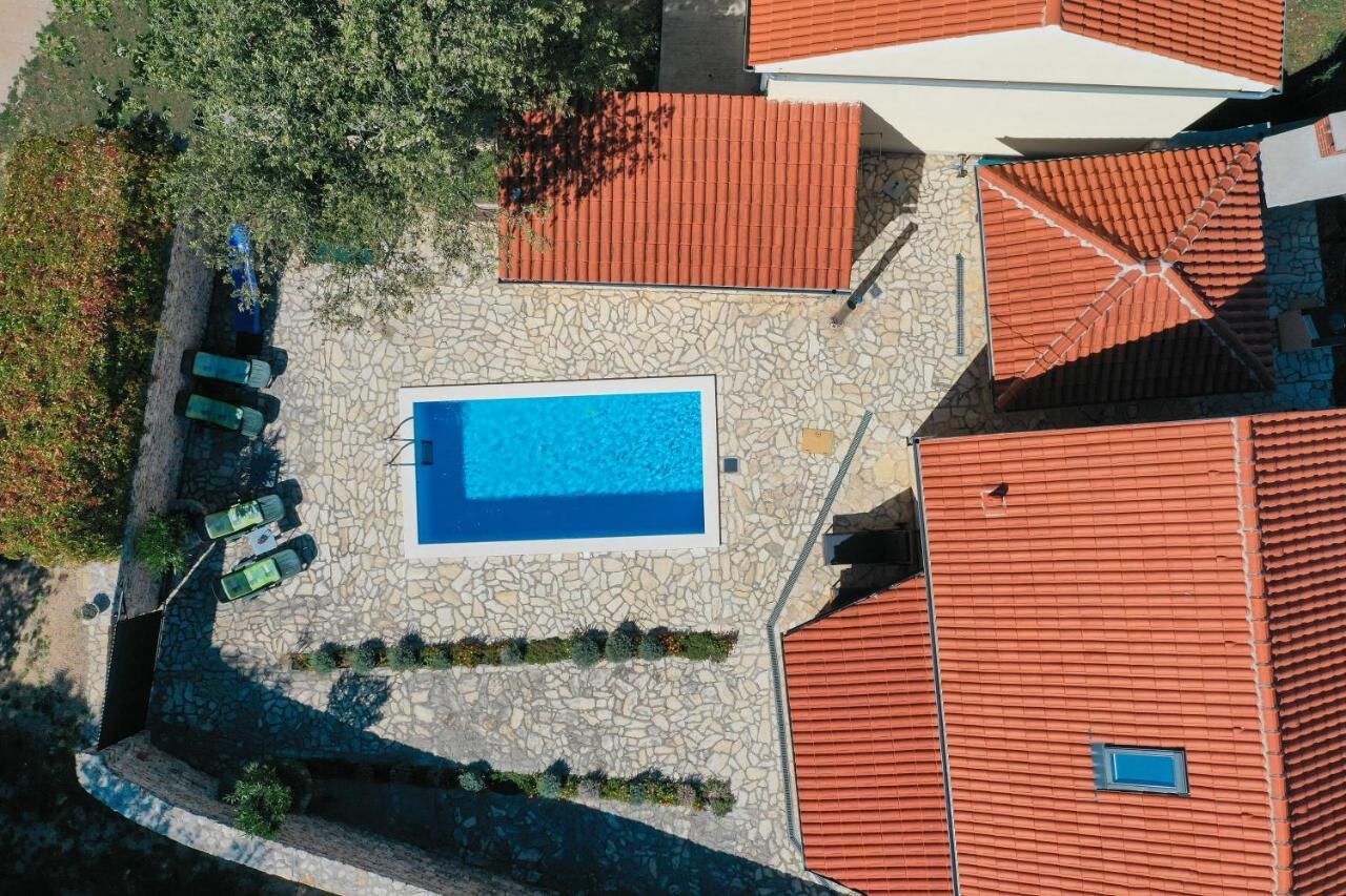 Villa Tihomir V3271-K1