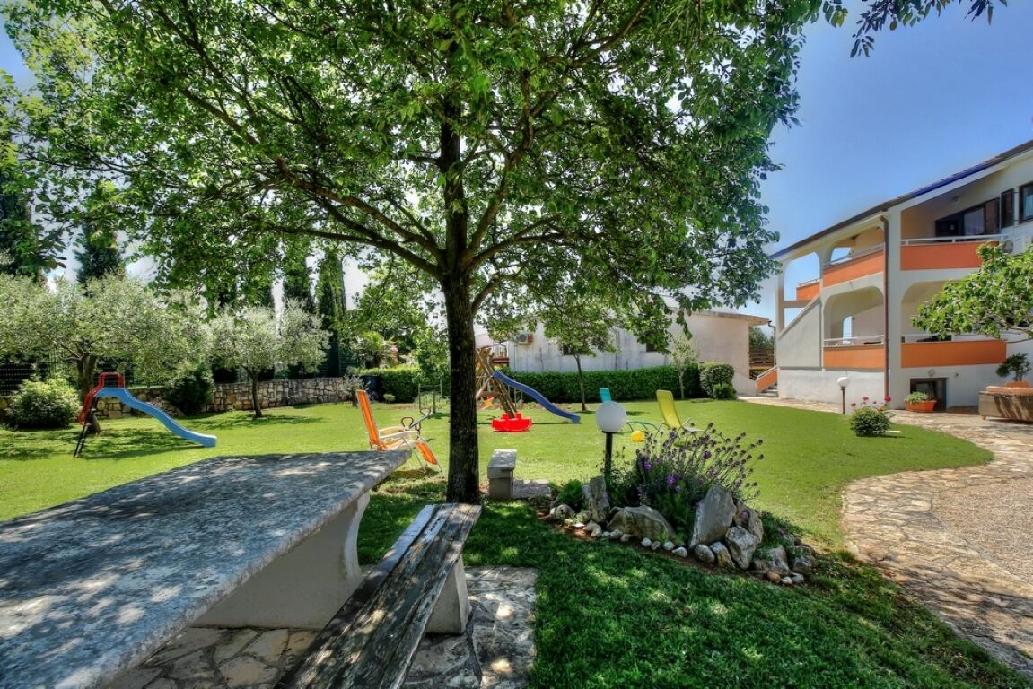 Apartments Sonja Zambratija 81519-A2