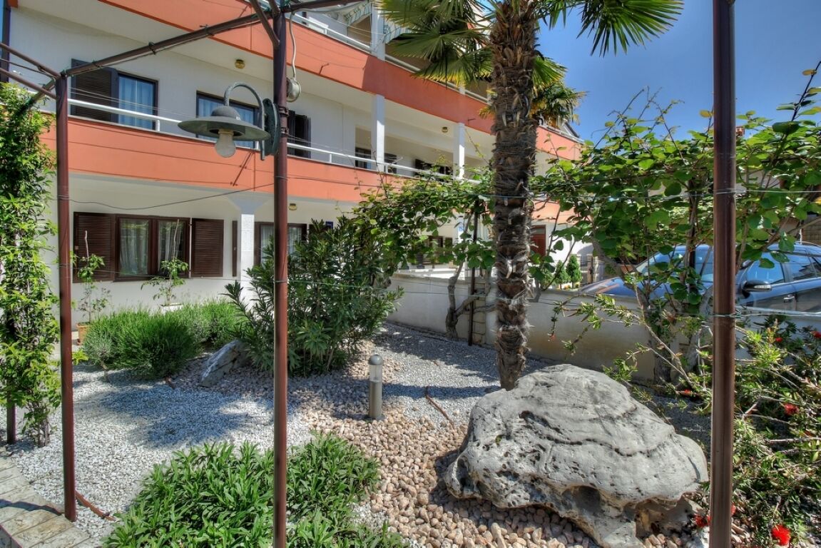 Apartments Sonja Zambratija 81519-A2