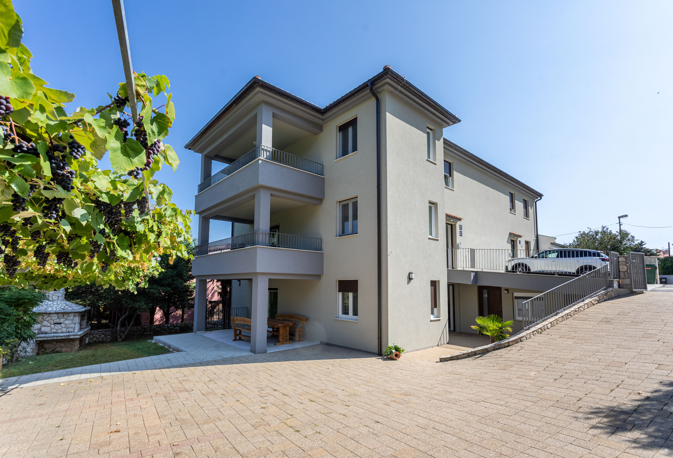 Apartments Kovac 83111-A2