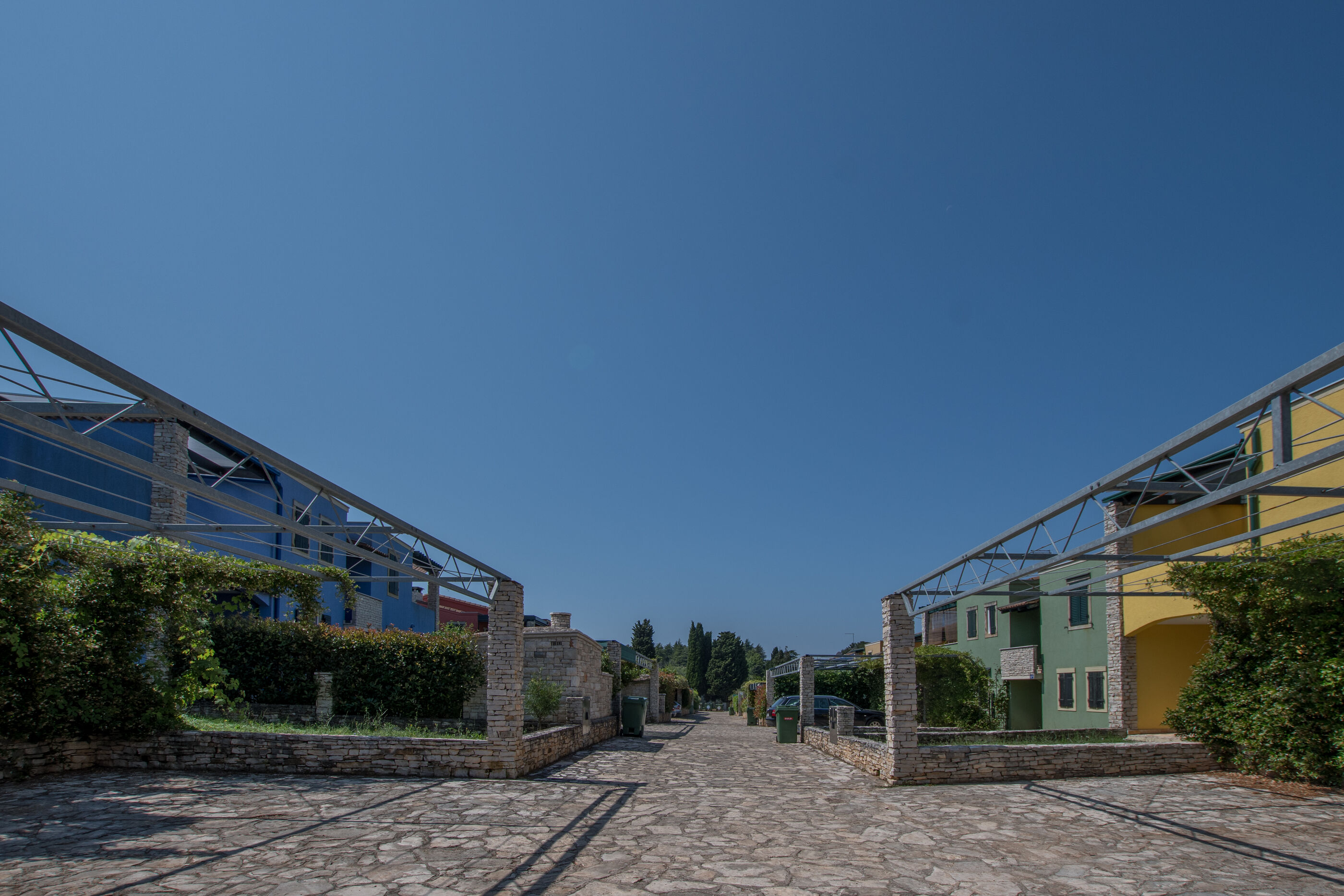 Apartments Faro Savudrija 83313-A1