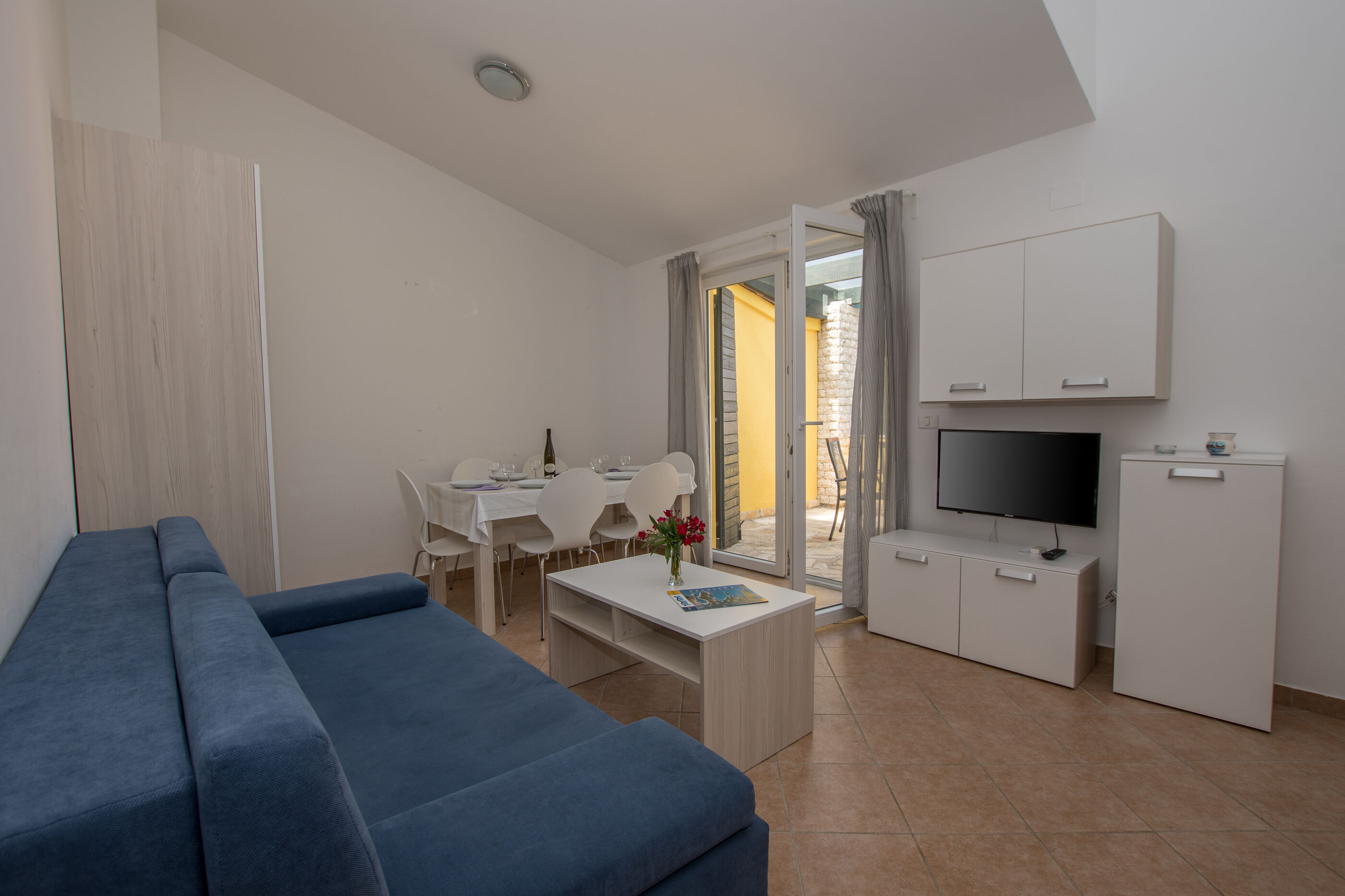 Apartments Faro Savudrija 83313-A1