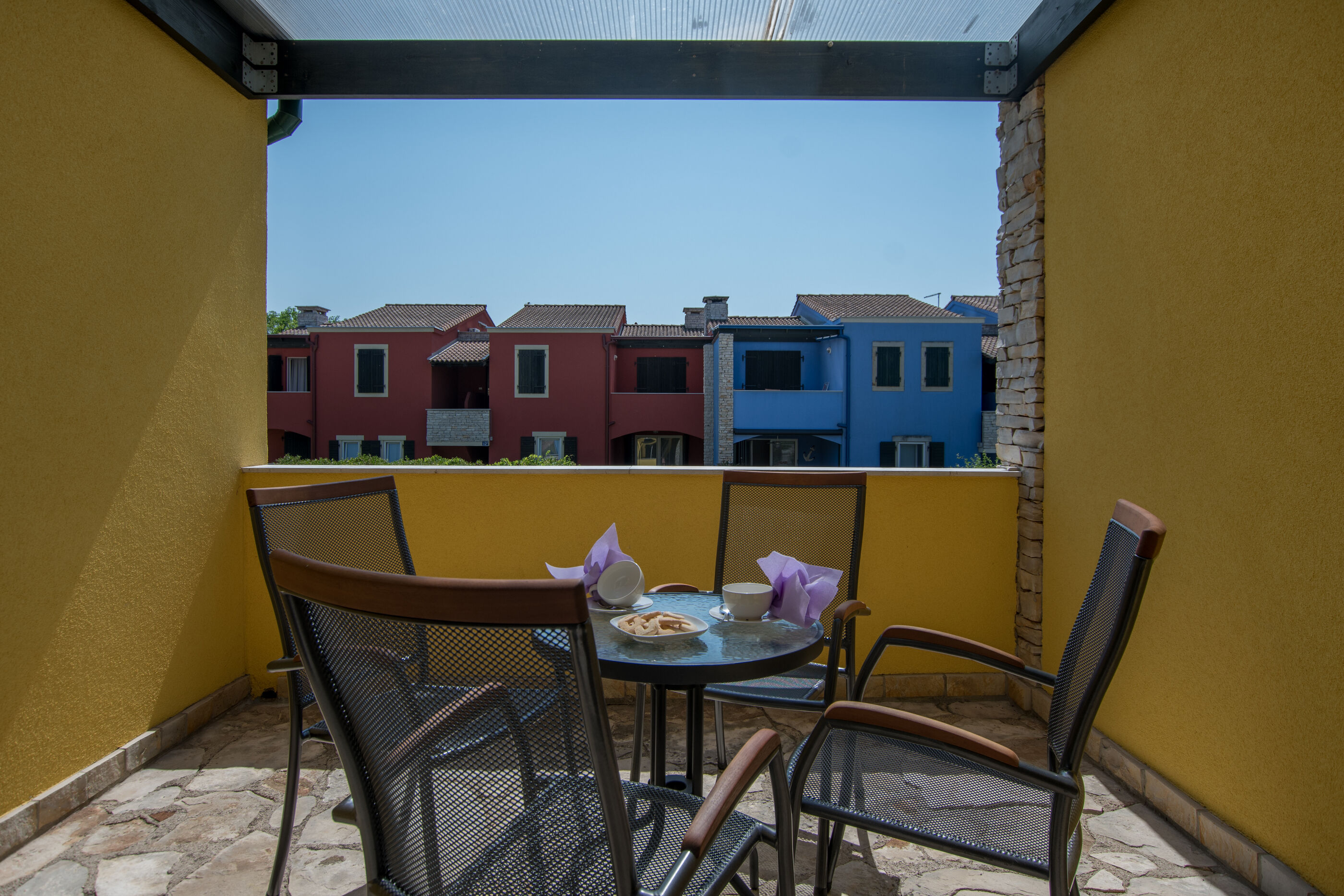 Apartments Faro Savudrija 83313-A2