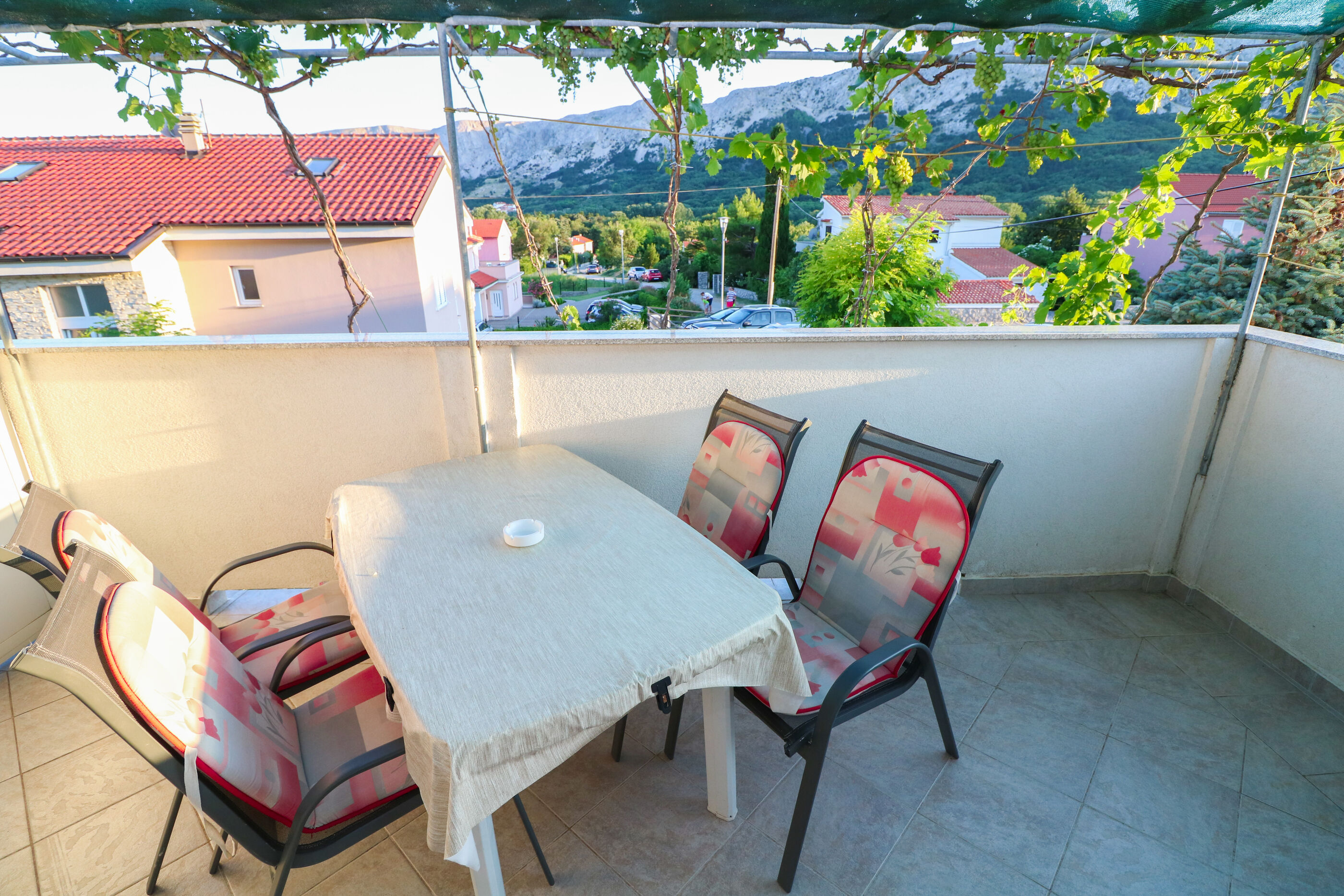Apartments Polic 83115-A1