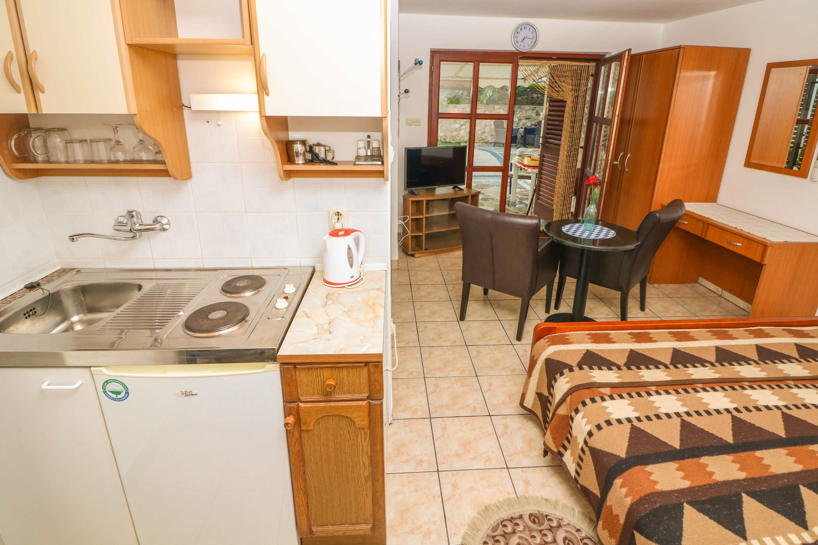 Apartments Polic 83115-A2