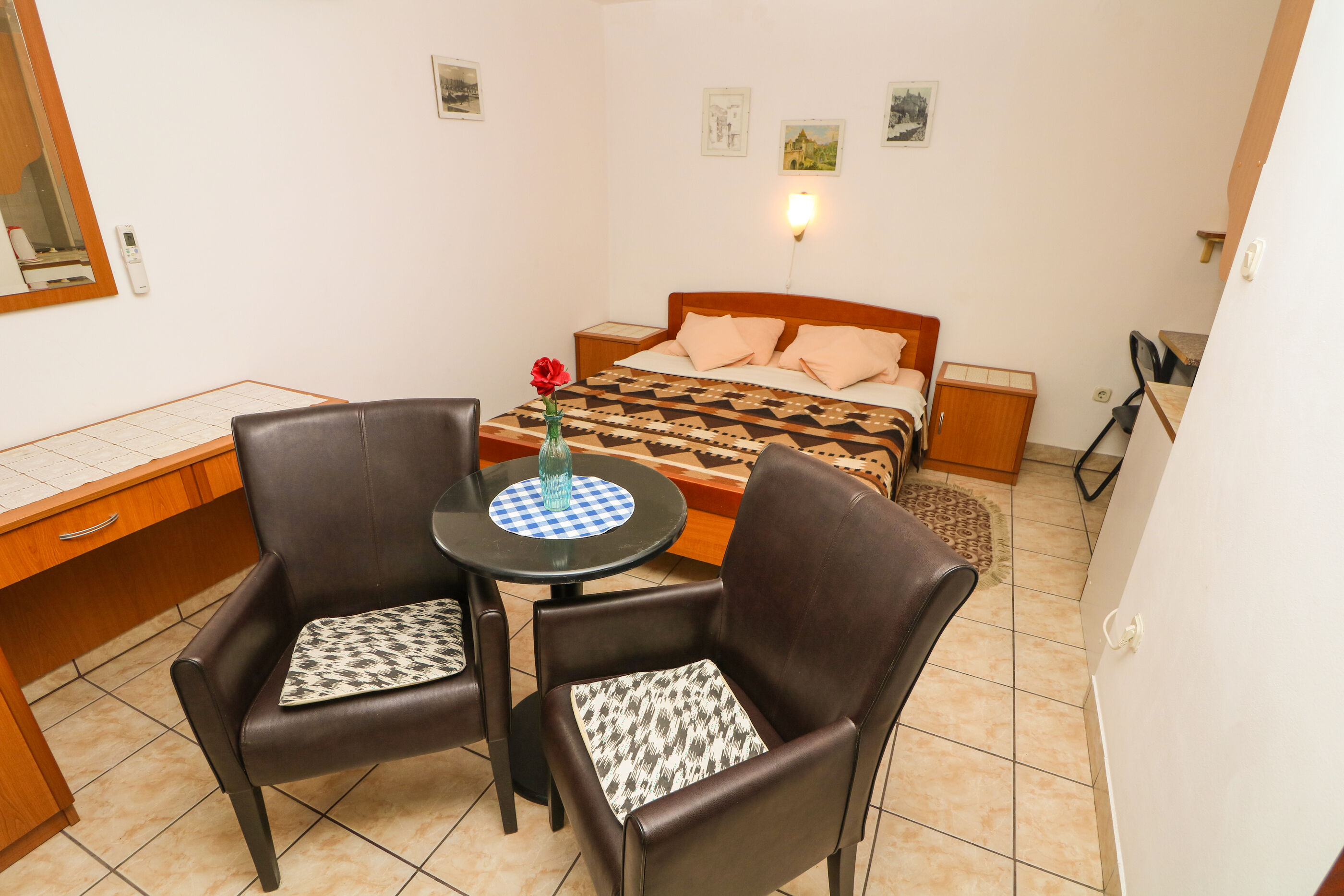 Apartments Polic 83115-A2