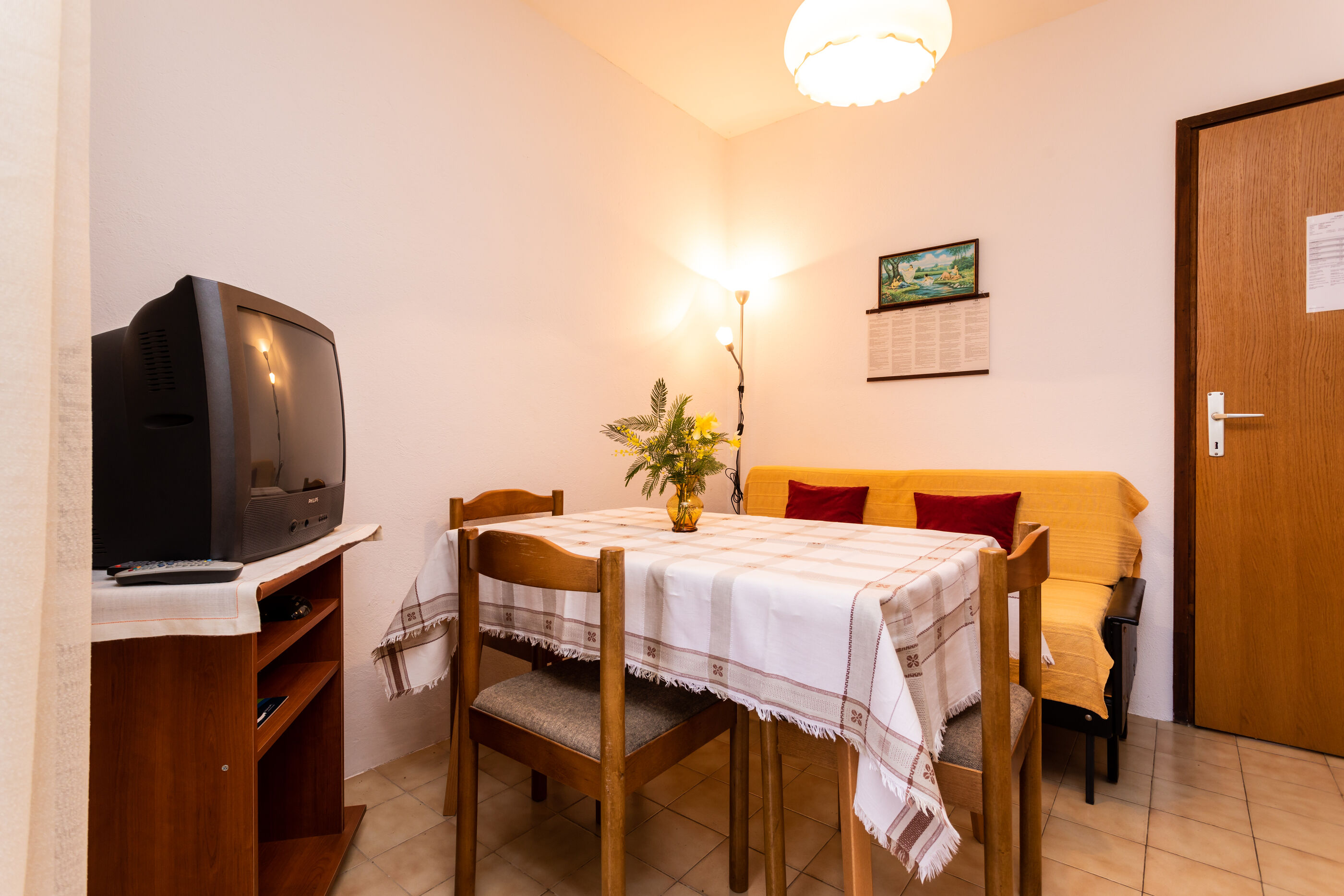 Apartment and Rooms Mira 83119-A1