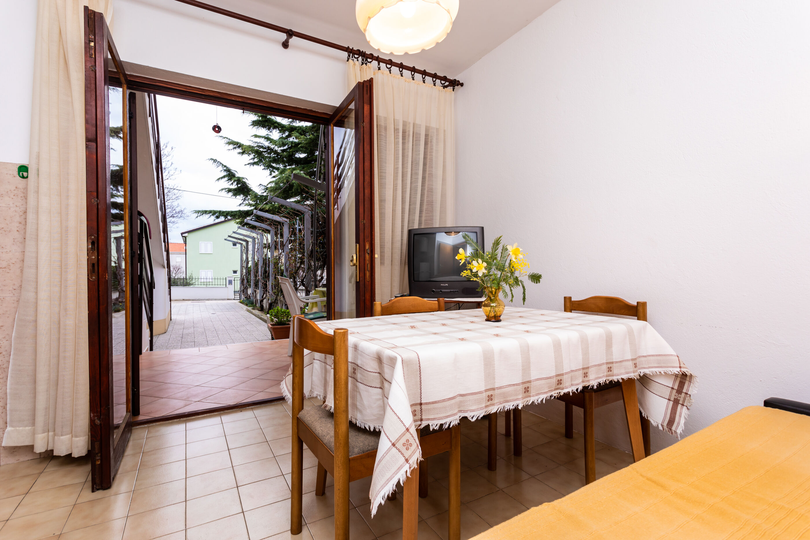 Apartment and Rooms Mira 83119-A1